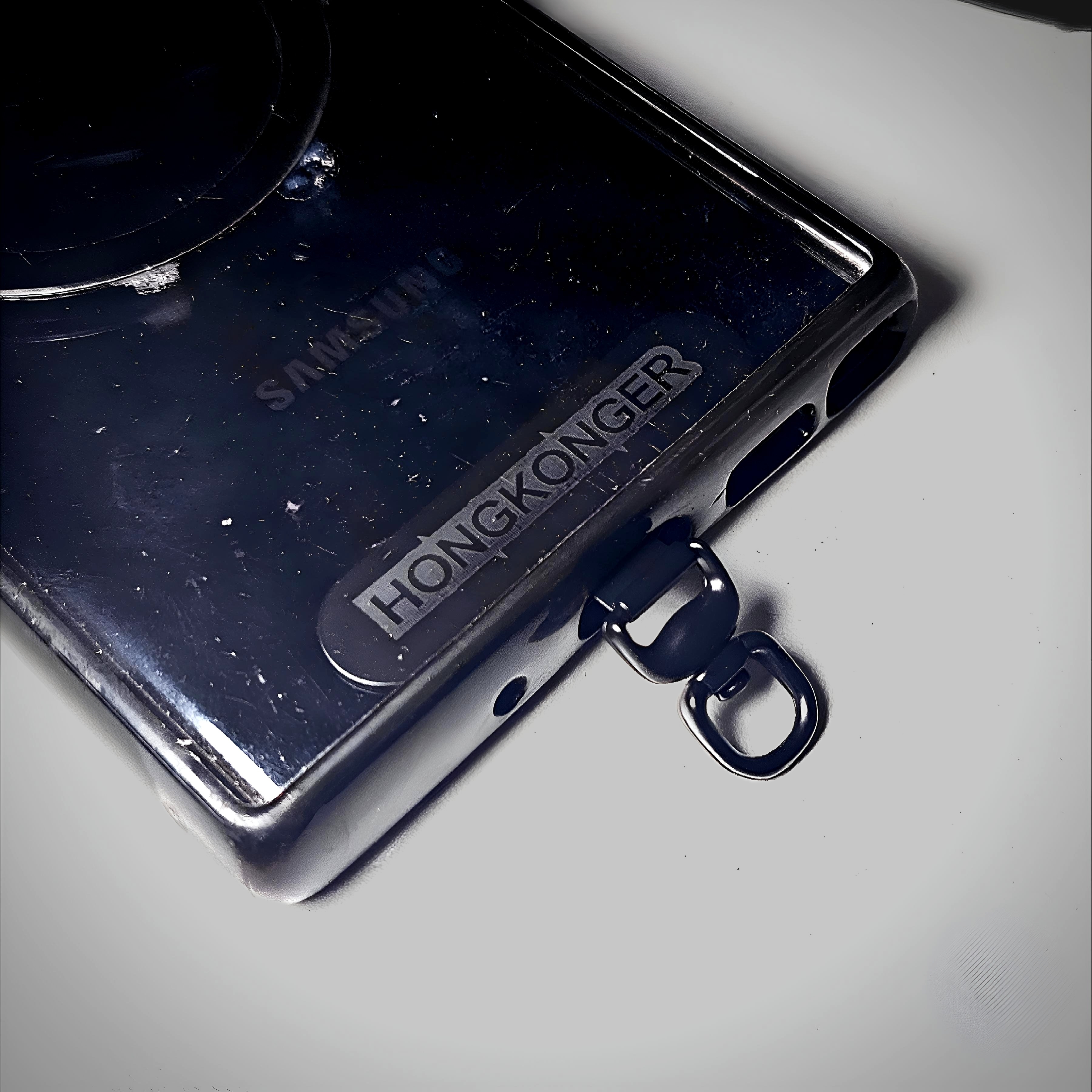 HONGKONGER 金屬電話背掛牌