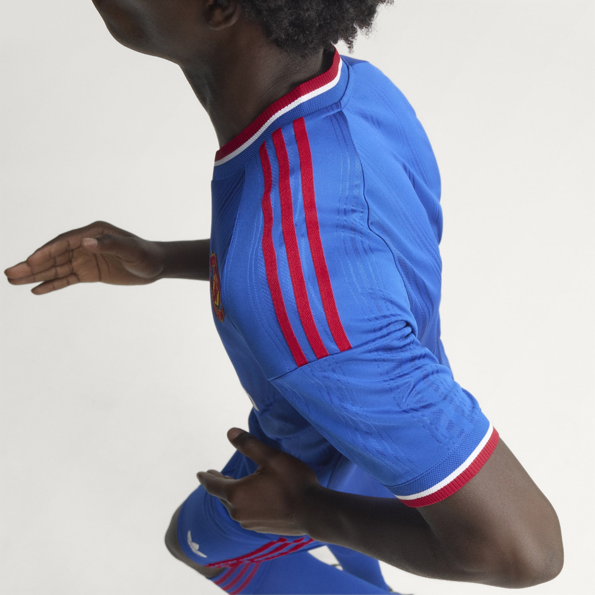 💙重溫經典藍魔傳奇 Adidas Manchester United 曼聯 2026-27 作客球員版球衣 (可加印字章) KA6864