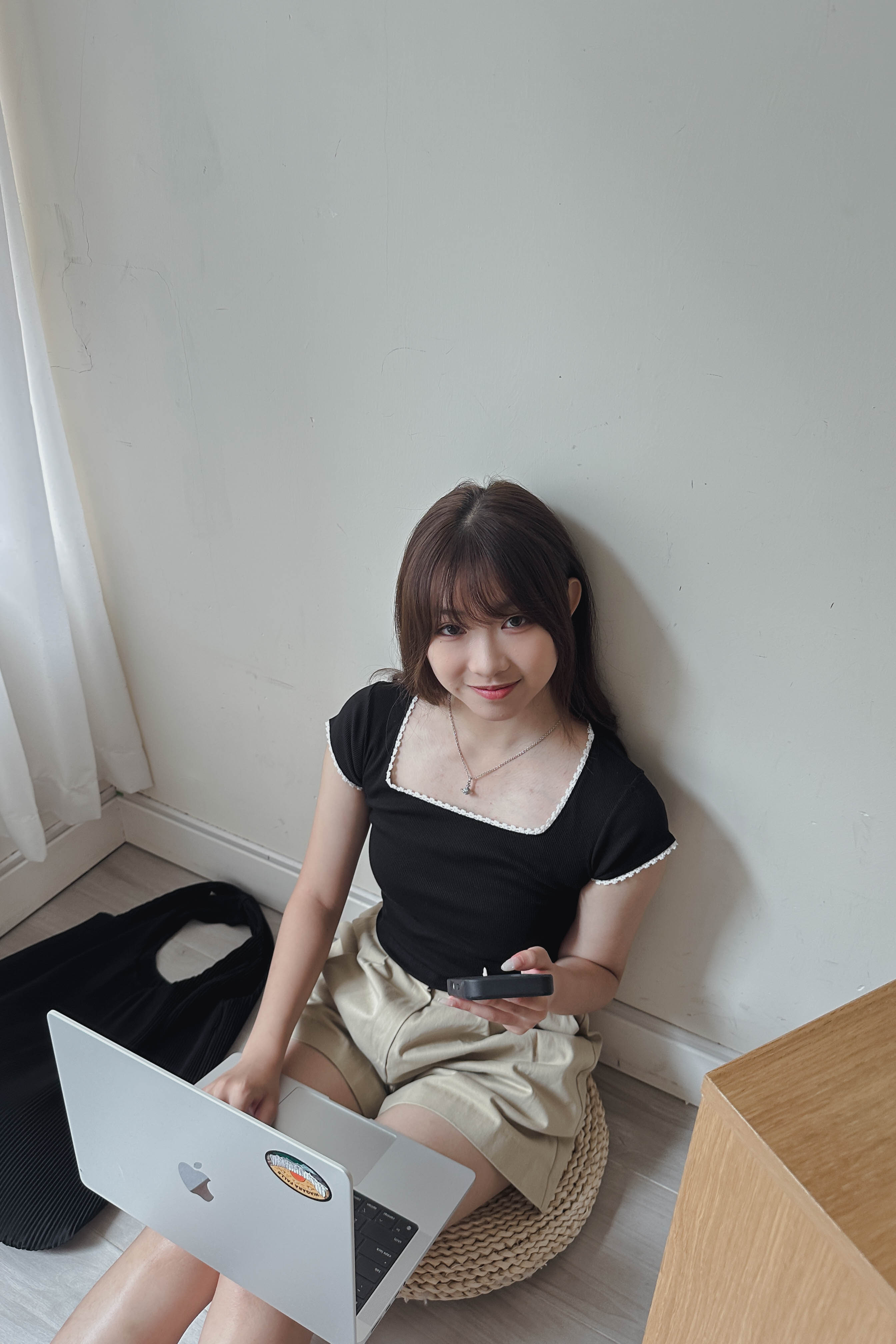 方領小花邊Crop Top (兩色)