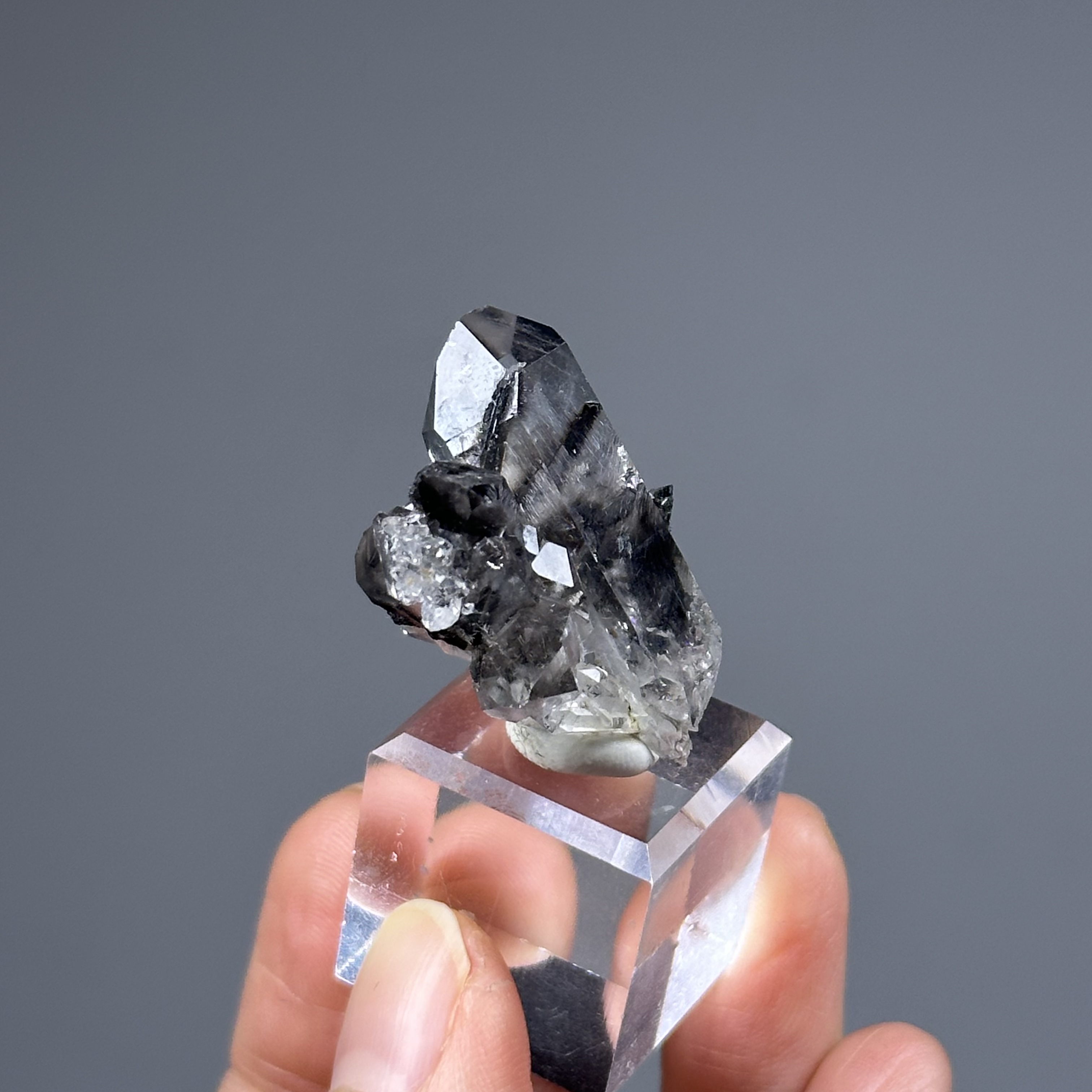 黑銀鈦水晶簇 - Brookite and Rutile Quartz | RU014