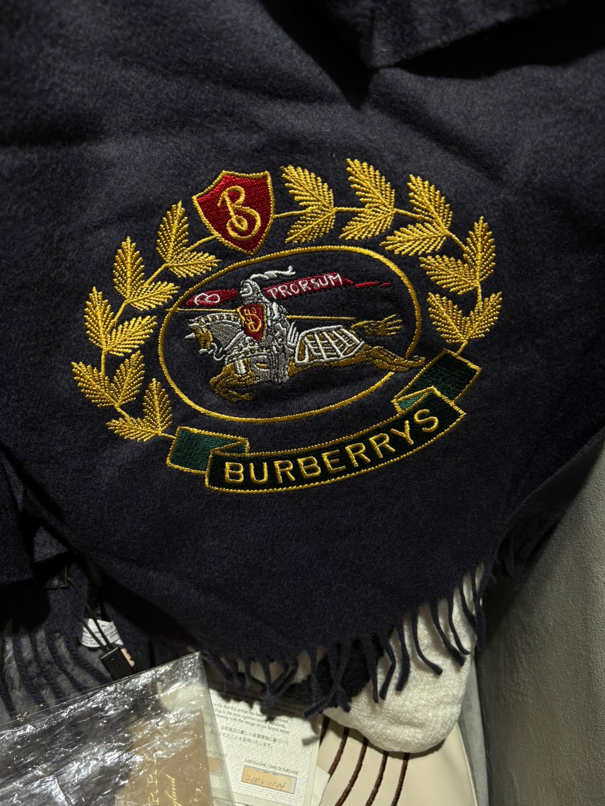 未使用品 Burberry Cashmere Scarf 羊絨頸巾 100%Authentic, Unused未使用品 