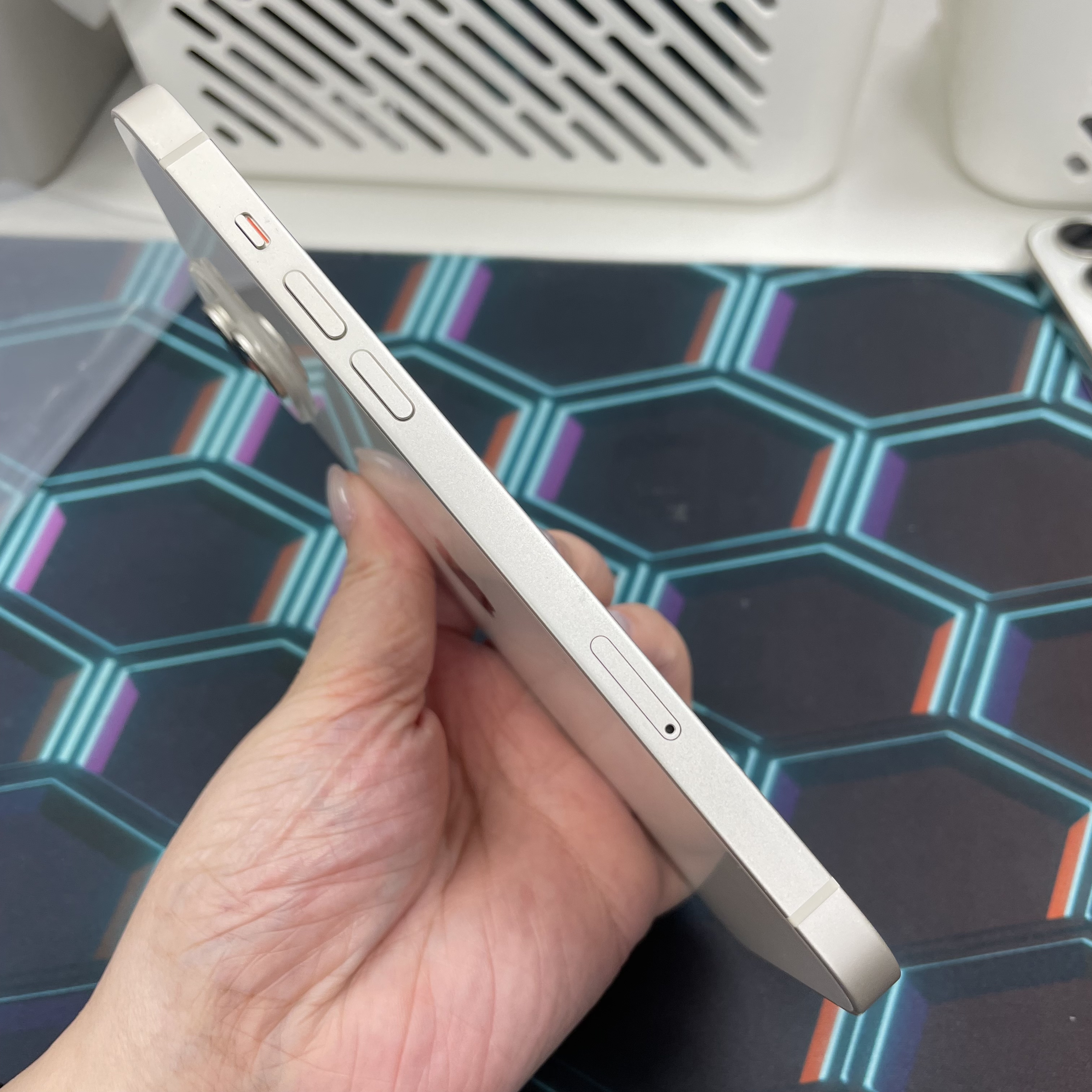 *6513 14 Plus 勁靚機 256GB 電73 白色 white