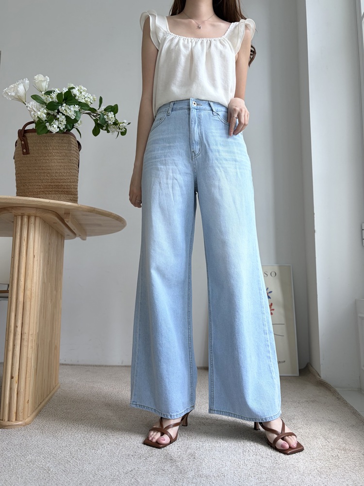[極薄!!] Airy Light Wash Jeans