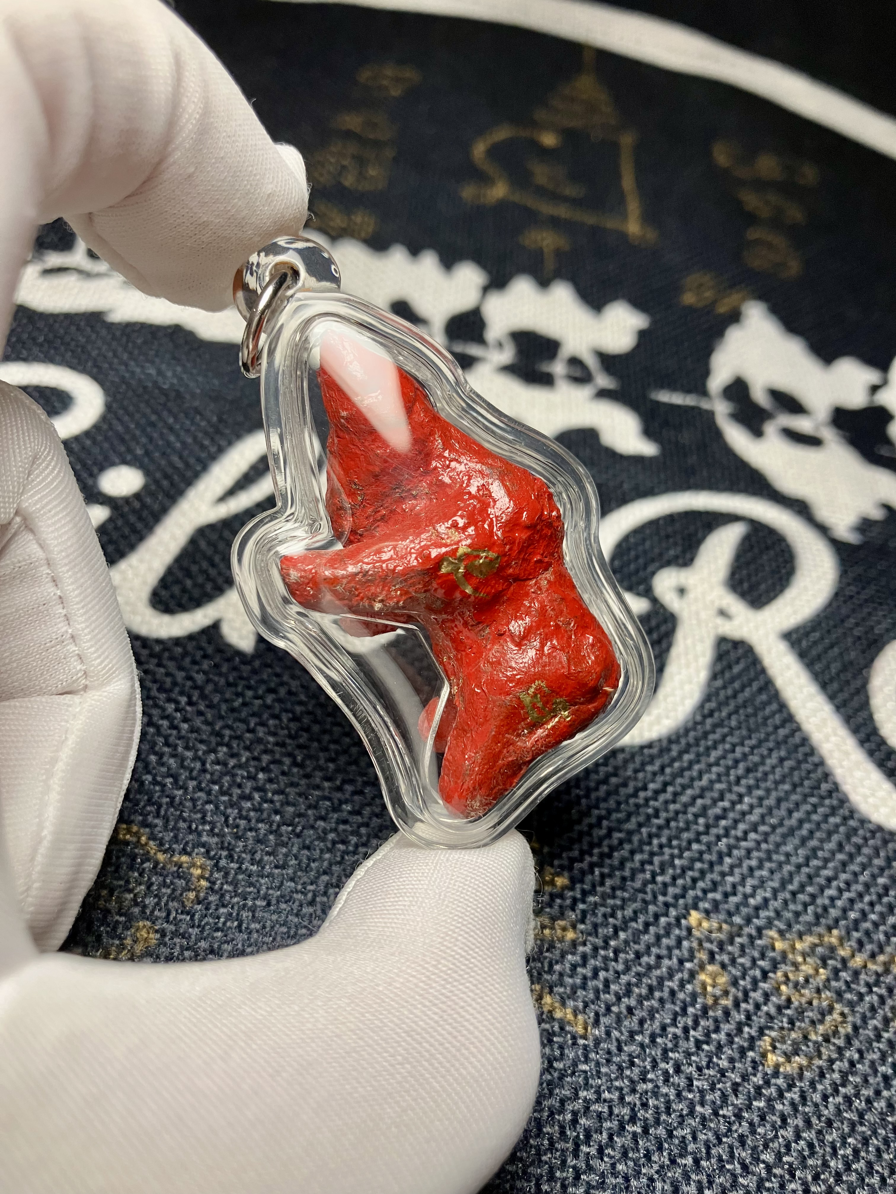 具有反彈符管力量的弓箭牛🪞🦬🏹 龍婆披贊 佛曆2565  派也告勒達辣夢冠  第一期  弓箭牛 附全高清防水殼｜師父親寫四大元素符