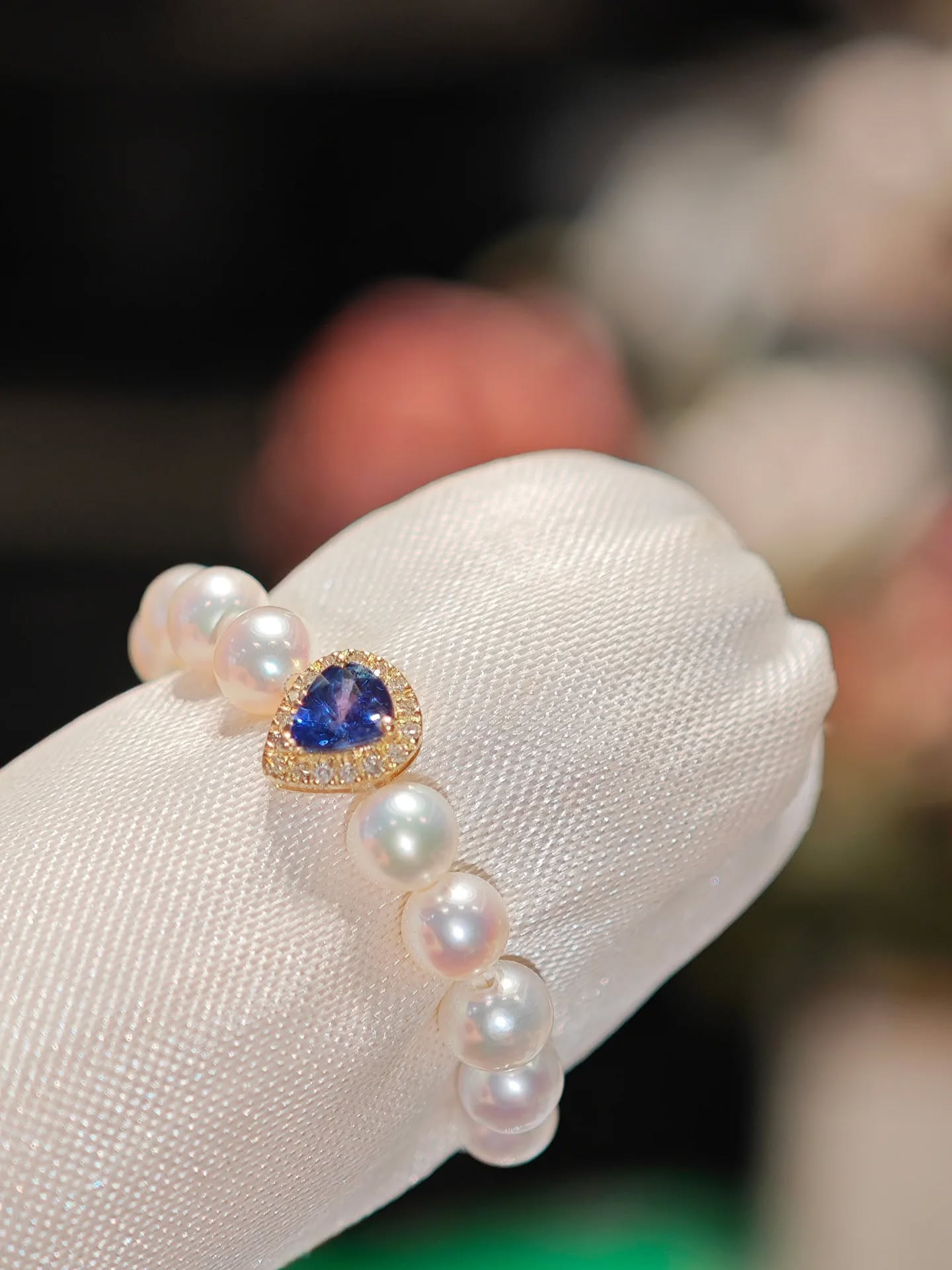 天然水滴皇家藍寶石珍珠彈性戒指 一枚 20分左右
