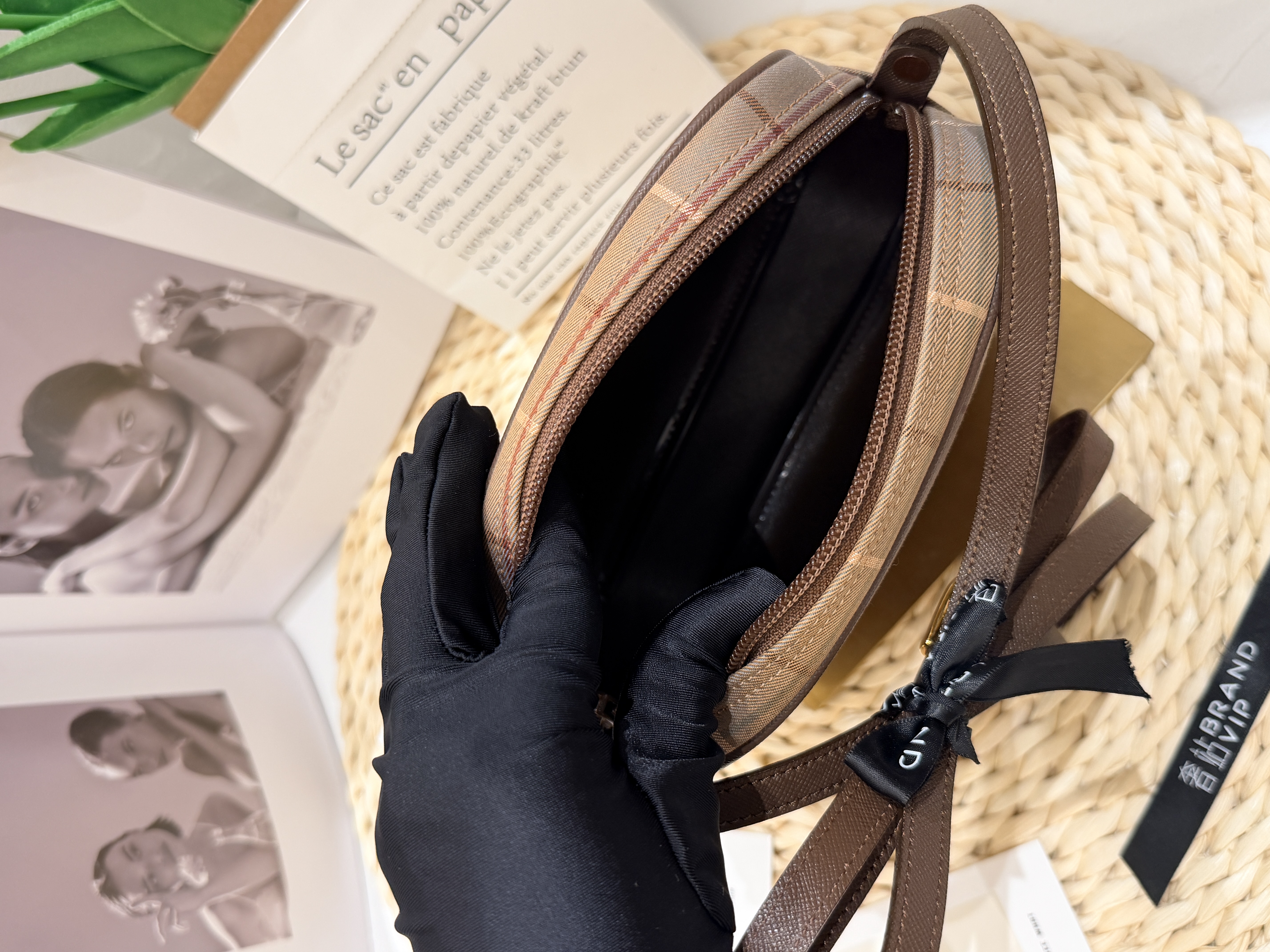  限時優惠🎉Burberrys Nova Check Camera Bag