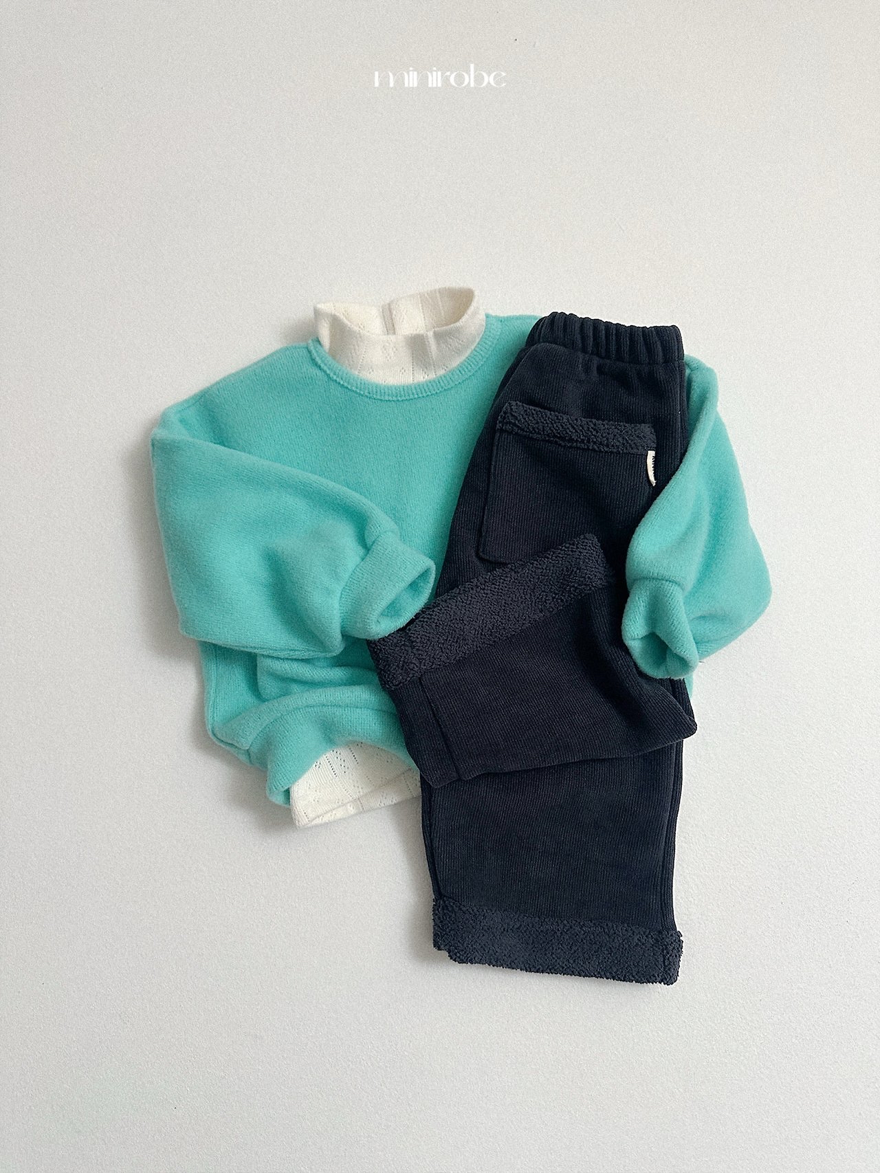 Mnirobe | Beatles Sweatshirt