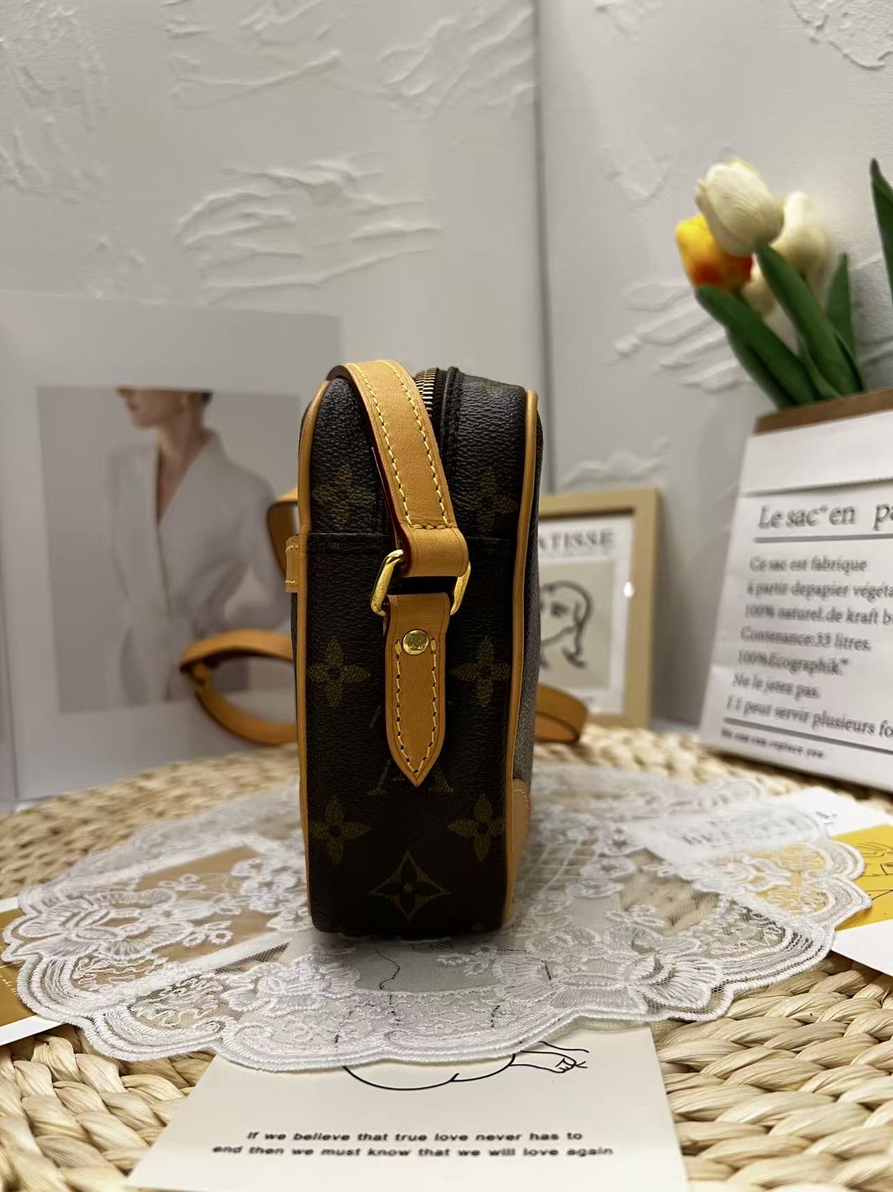 LV Monogram Trocadero（爆款相機包）