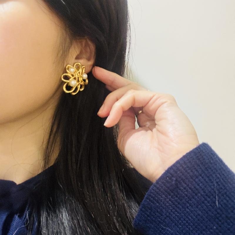 1980s Golden Abstract Pattern Faux Pearl Statement Clip Earrings(MT2538)