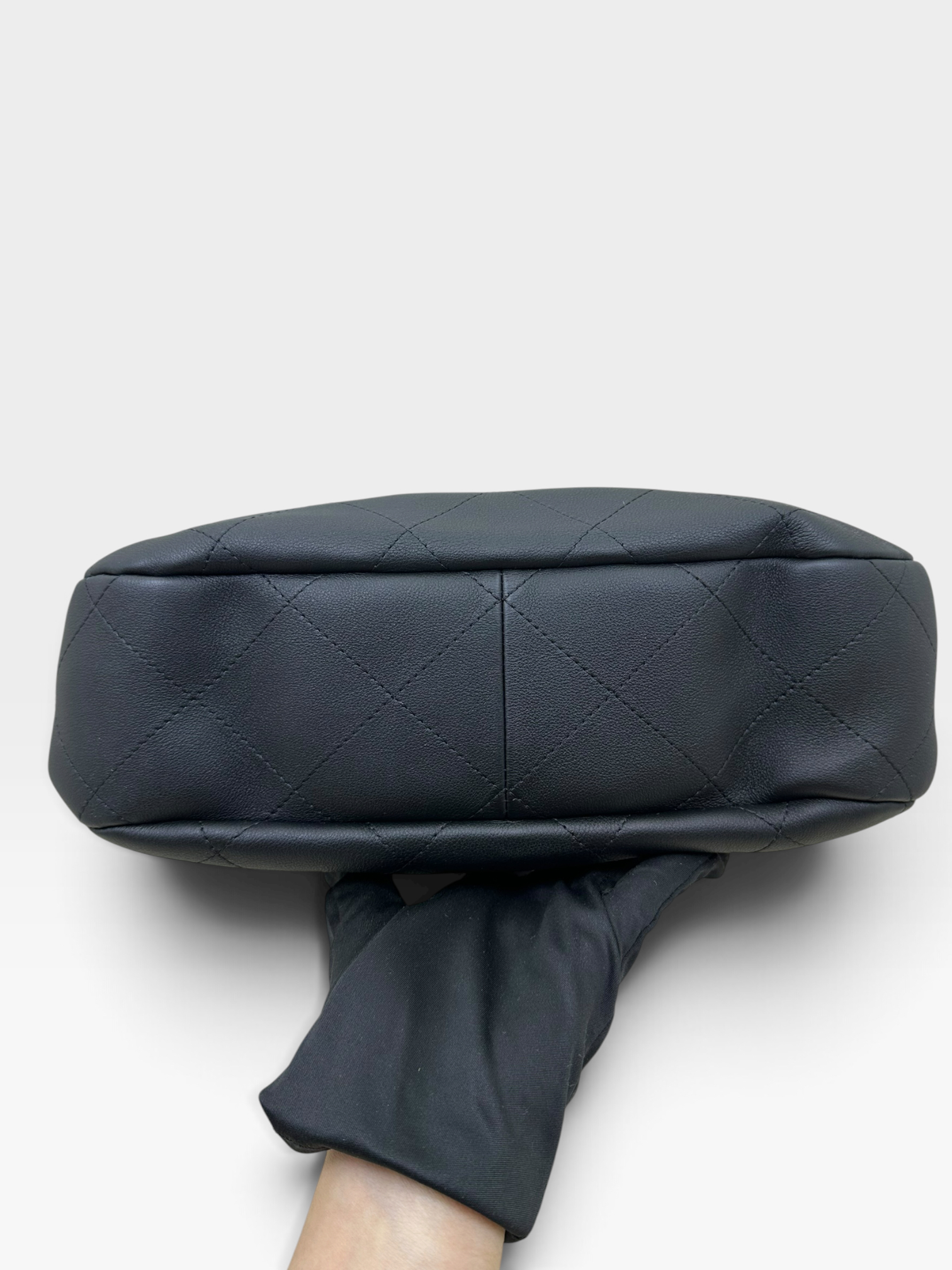 Pre-Owned CHANEL Hobo Tote bag / Product Code: K090401