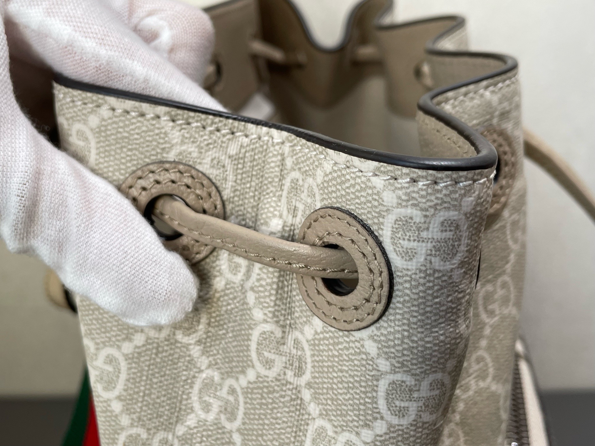 【預訂貨品】Gucci 燕麥色老花書包🎒