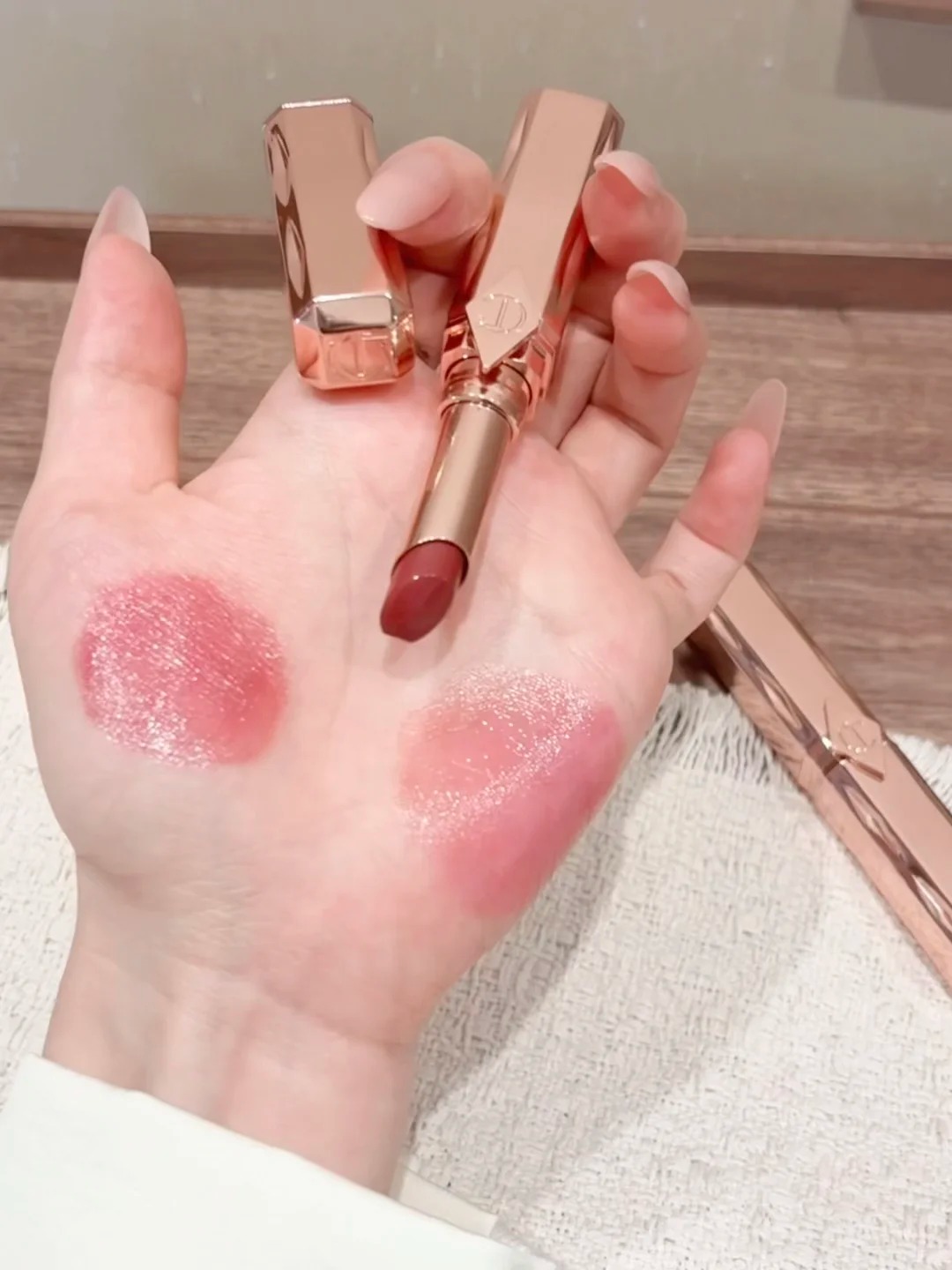 🆕🔥無盒抵玩! 🤎Charlotte Tilbury CT 千金管 滋潤唇膏Pillow Talk Long Lasting Blush Balm Sheer Lip Tint