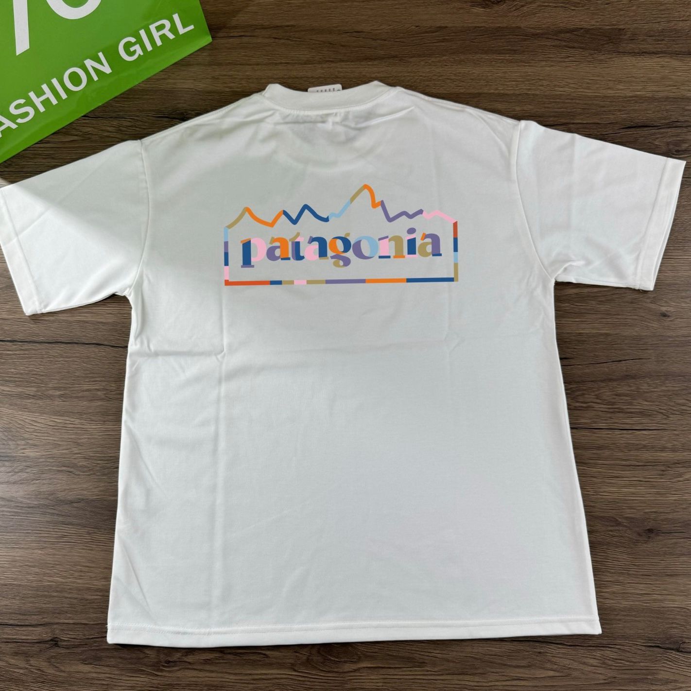 🟥BB00169🟥美版 SS26 Patagonia 彩虹色山脈tee