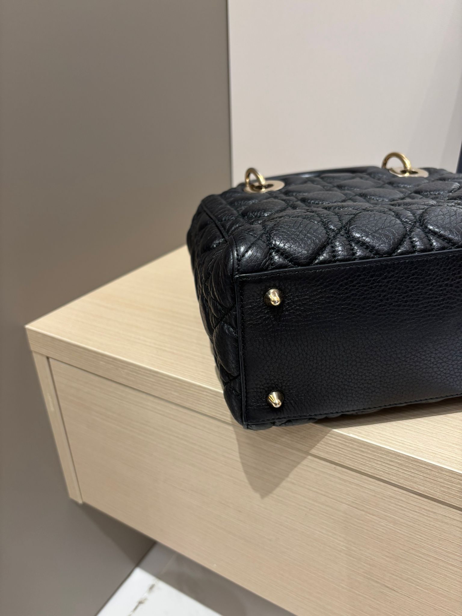 Dior Lady Dior 黑色牛皮 100%Authentic, 95%New ✅收據✅ certificate ✅Dust bag ✅Box