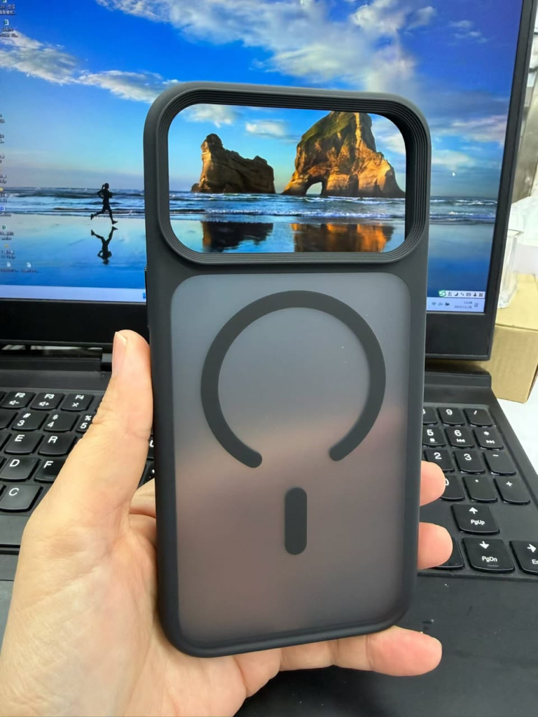 iPhone 17 Pro/ 17 Pro Max 亲肤磨砂MagSafe磁吸壳 | 防指纹防油 | 软边硬背防摔 | 独立相机键