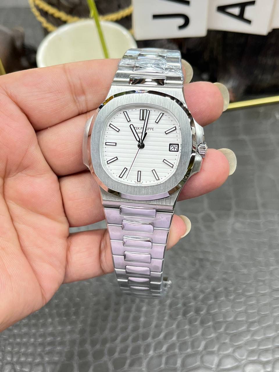 百达翡丽鹦鹉螺5711白面/40mm*8.3mm/Cal.324一体机😍💯🤍