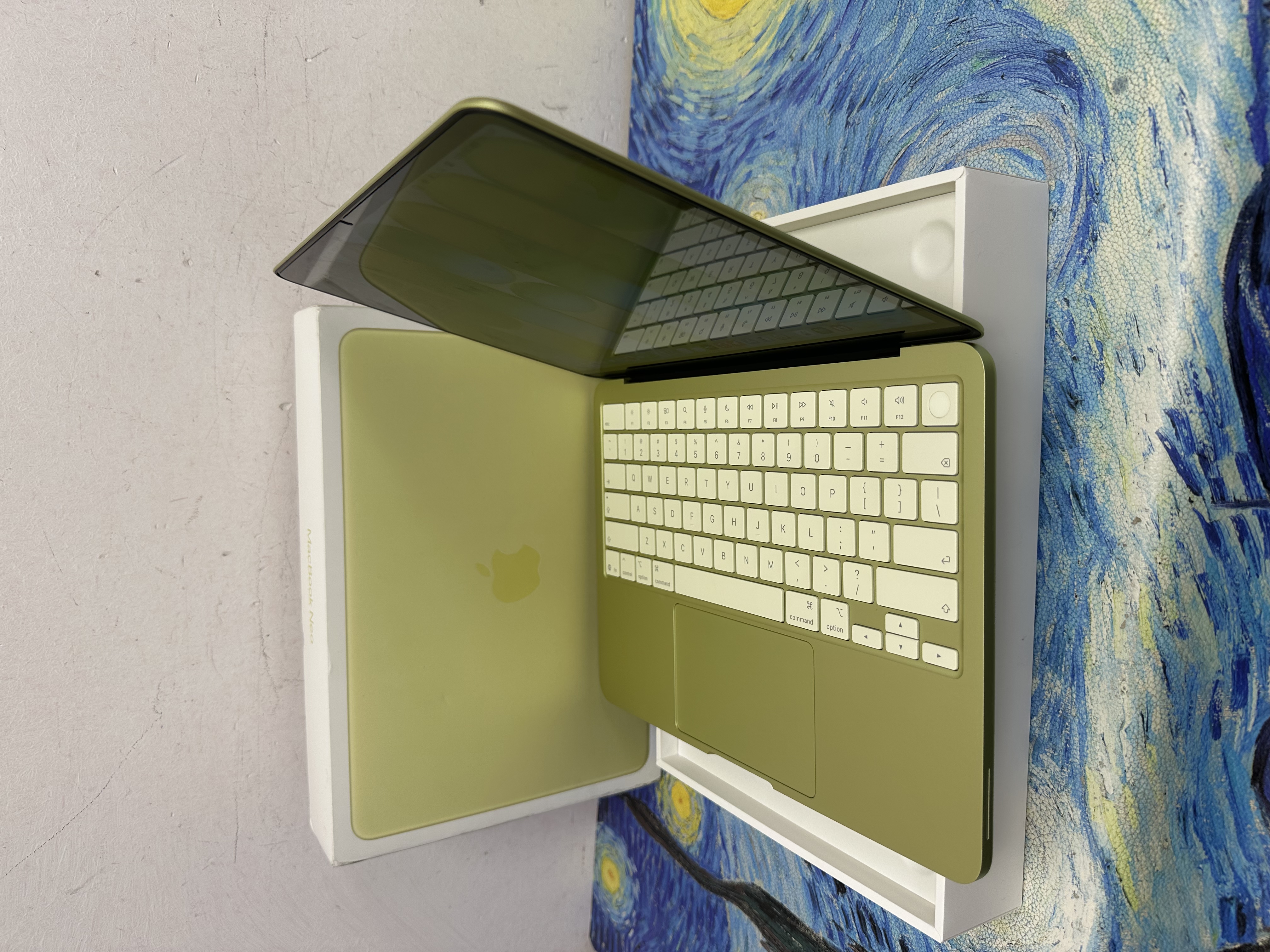 #6254 未使用品🔥Touch ID APPLE  MacBook Neo A18 Pro CPU/ 8GB Ram/512GB SSD/5核心GPU/Liquid Retina Mon/13吋/黃色/Gaming Laptop / Notebook / 超強續航能力/文書機 / 畫圖 / 剪片 / Movie / Netflix/原廠保養/ Apple Care+