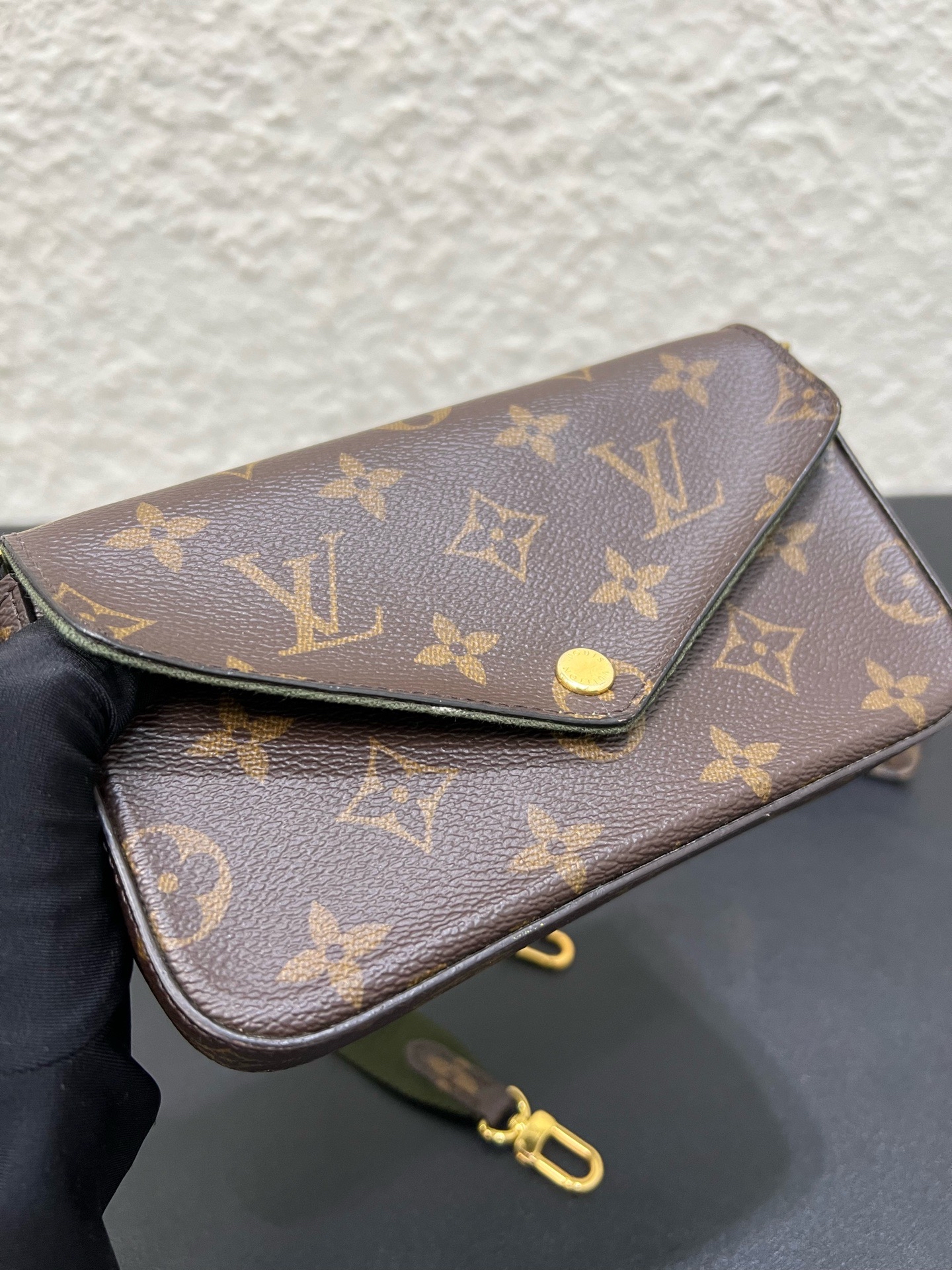 【預訂貨品】LV老花綠三合一woc