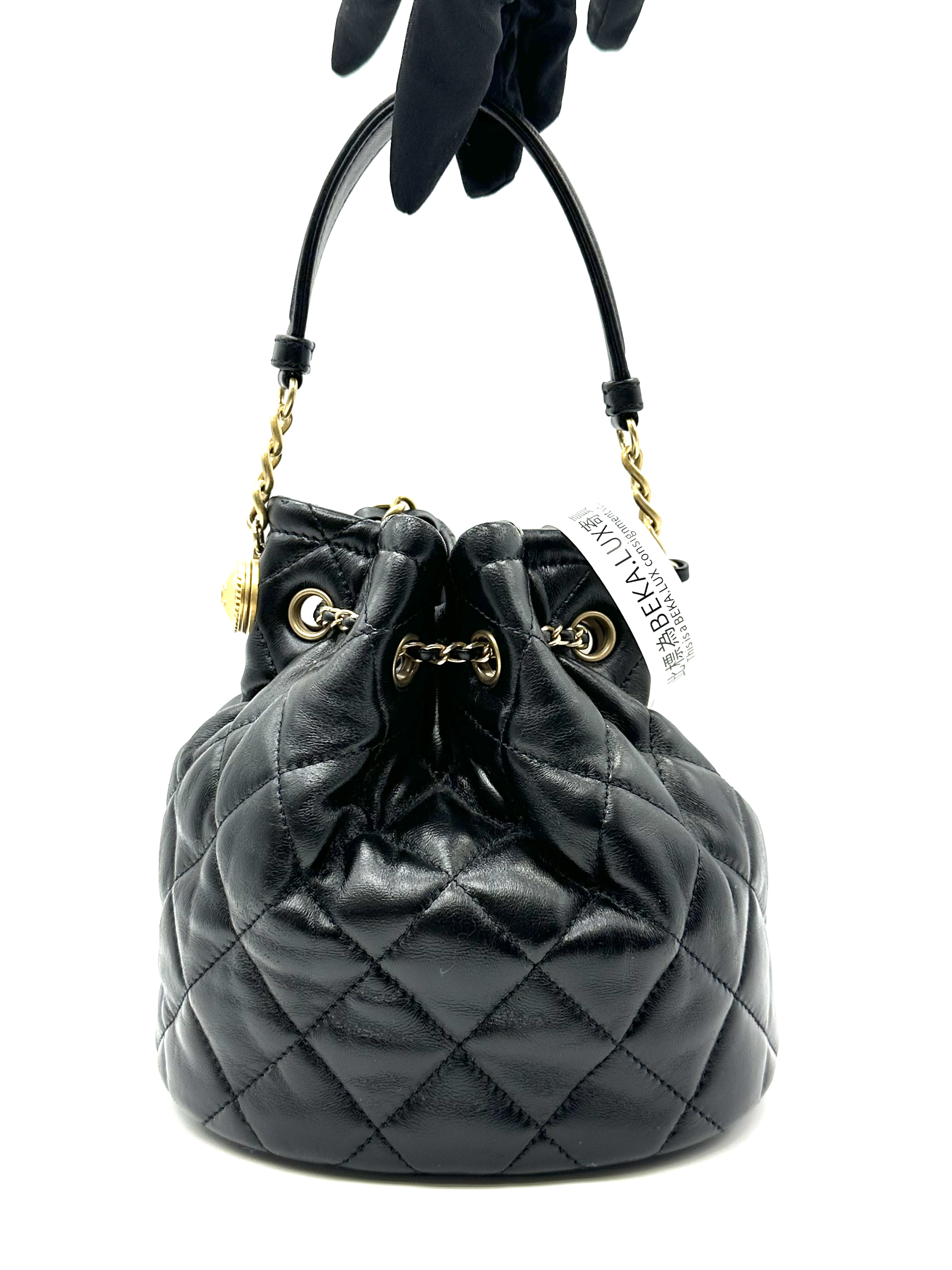 Pre-Owned CHANEL Lambskin Quilted CC Drawstring Bucket Bag / Product Code: 26050616