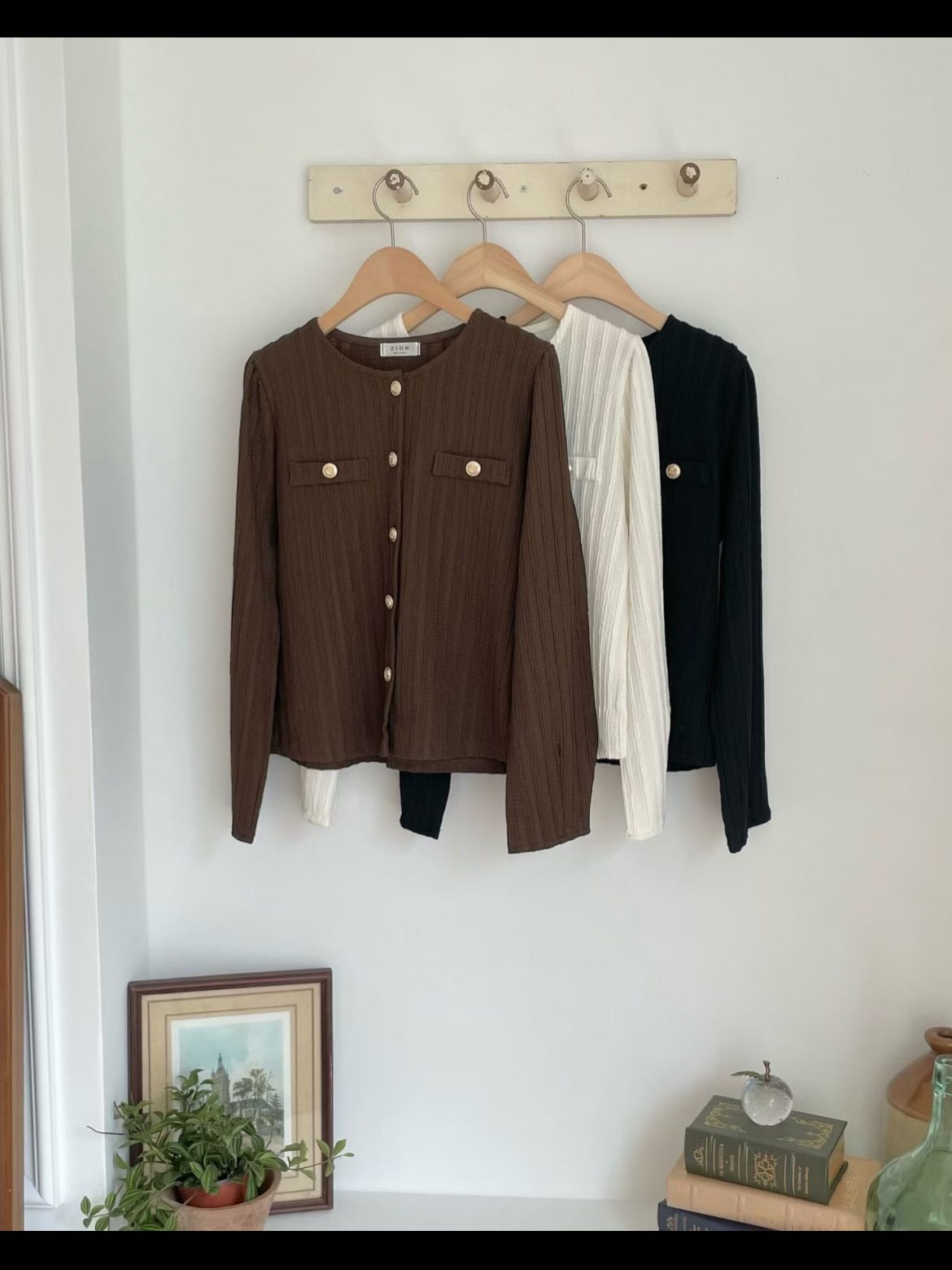 ❥ Gold Button Cardigan 。