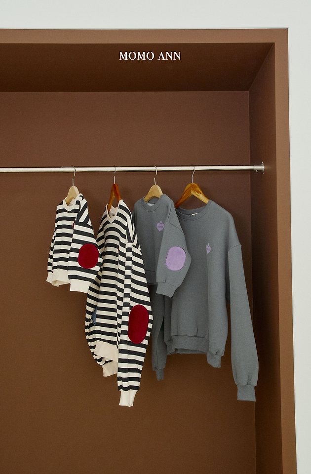 Momoann | Patch Sweatshirt (Black Stripe) with Mom