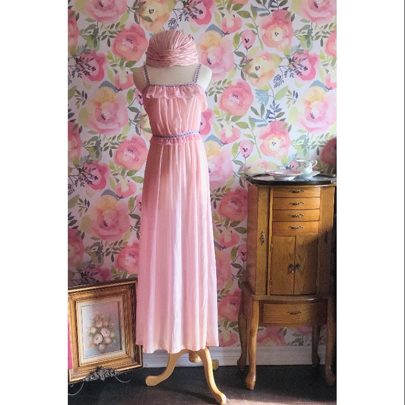 Vintage C.a. 1960s Pink Lace Ruffle Empire WaistLine Night Gown/Slip Dress/Boudoir Dress from Canada(MT1191)