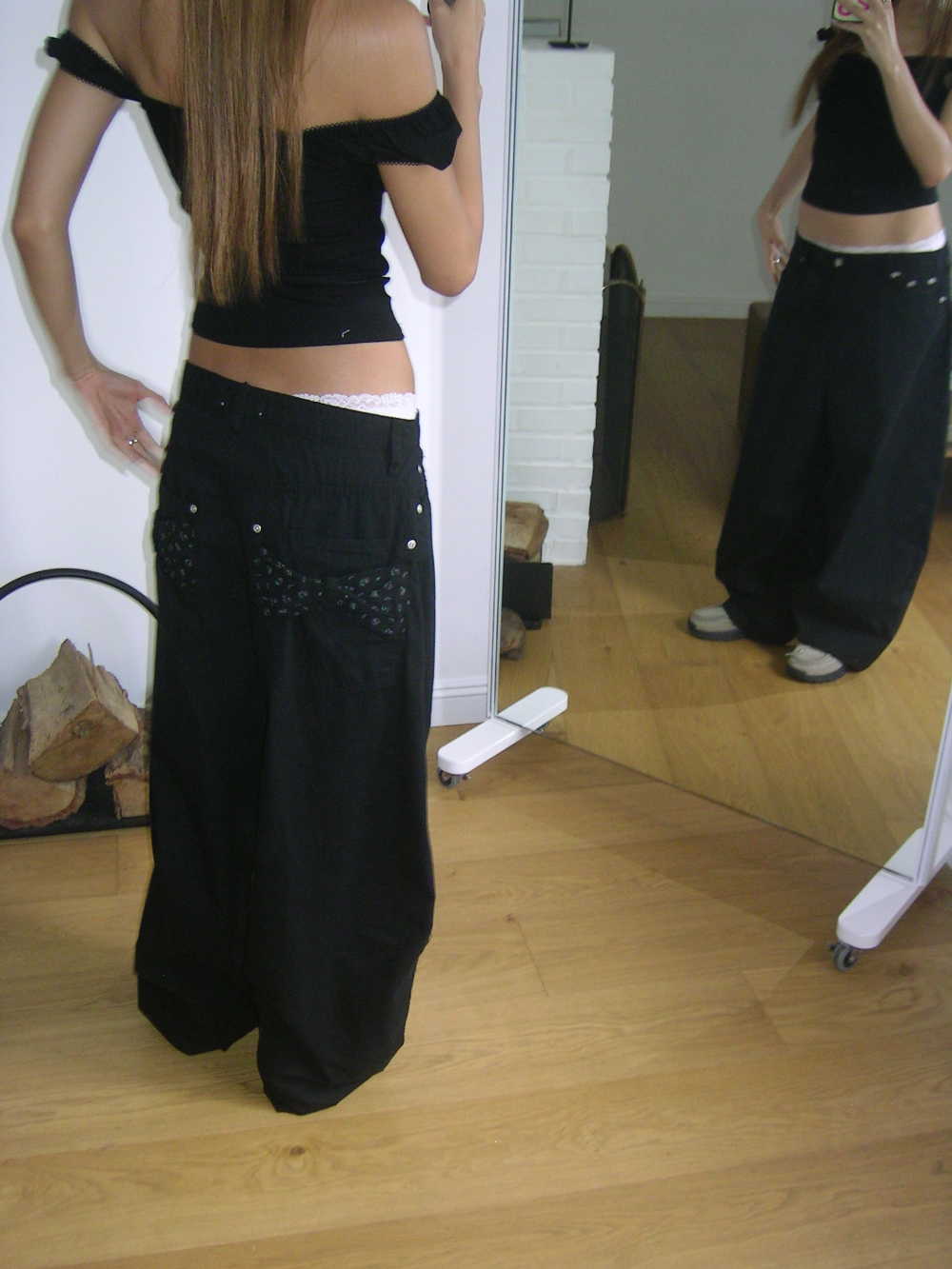 Floral Back-Ribbon Balloon Pants