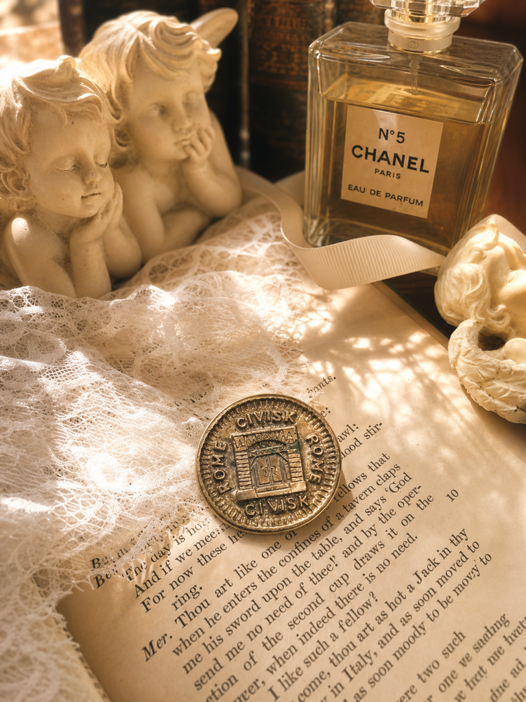 博物學家的貴族手稿 ∙ 西洋古董多美學造型胸針系列 The Naturalist’s Royal Folio ∙ Vintage Multi-Theme Statement Brooch Collection