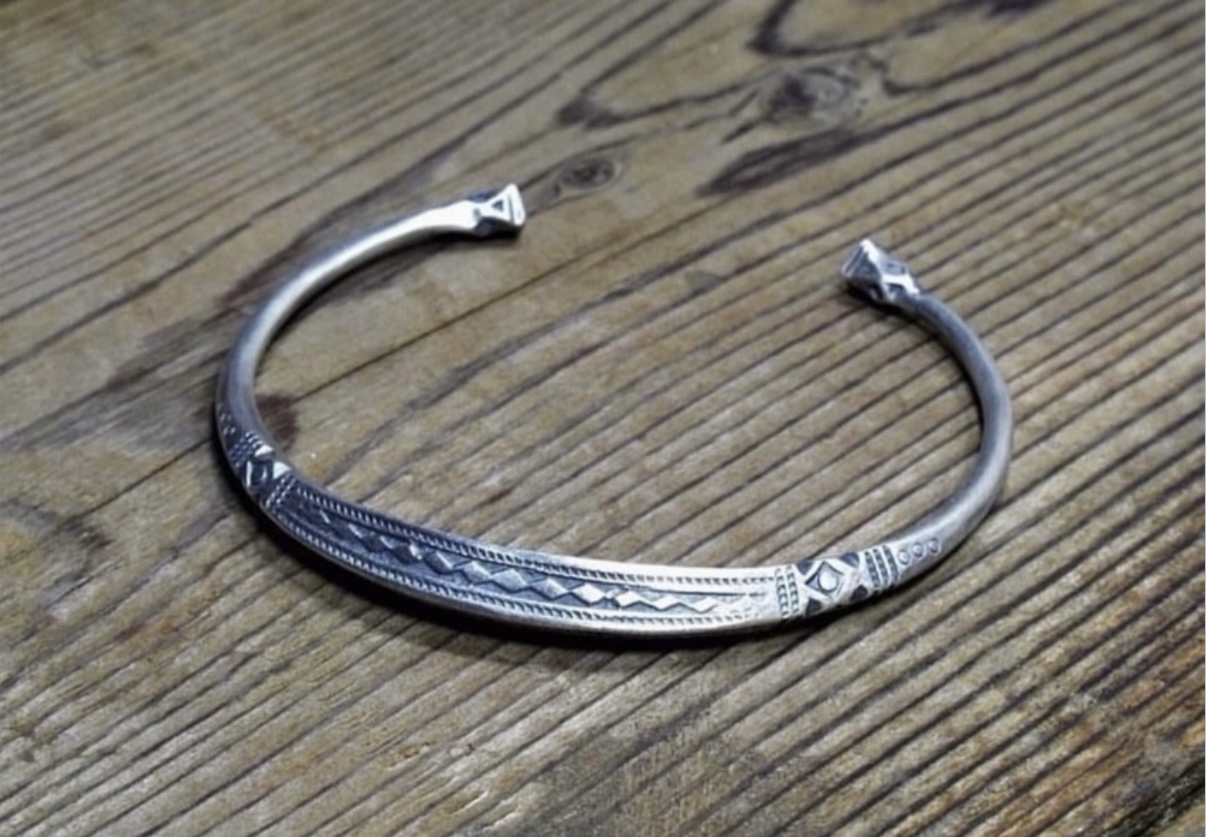 Vantique  TUAREG SILVER BRACELET LARGE