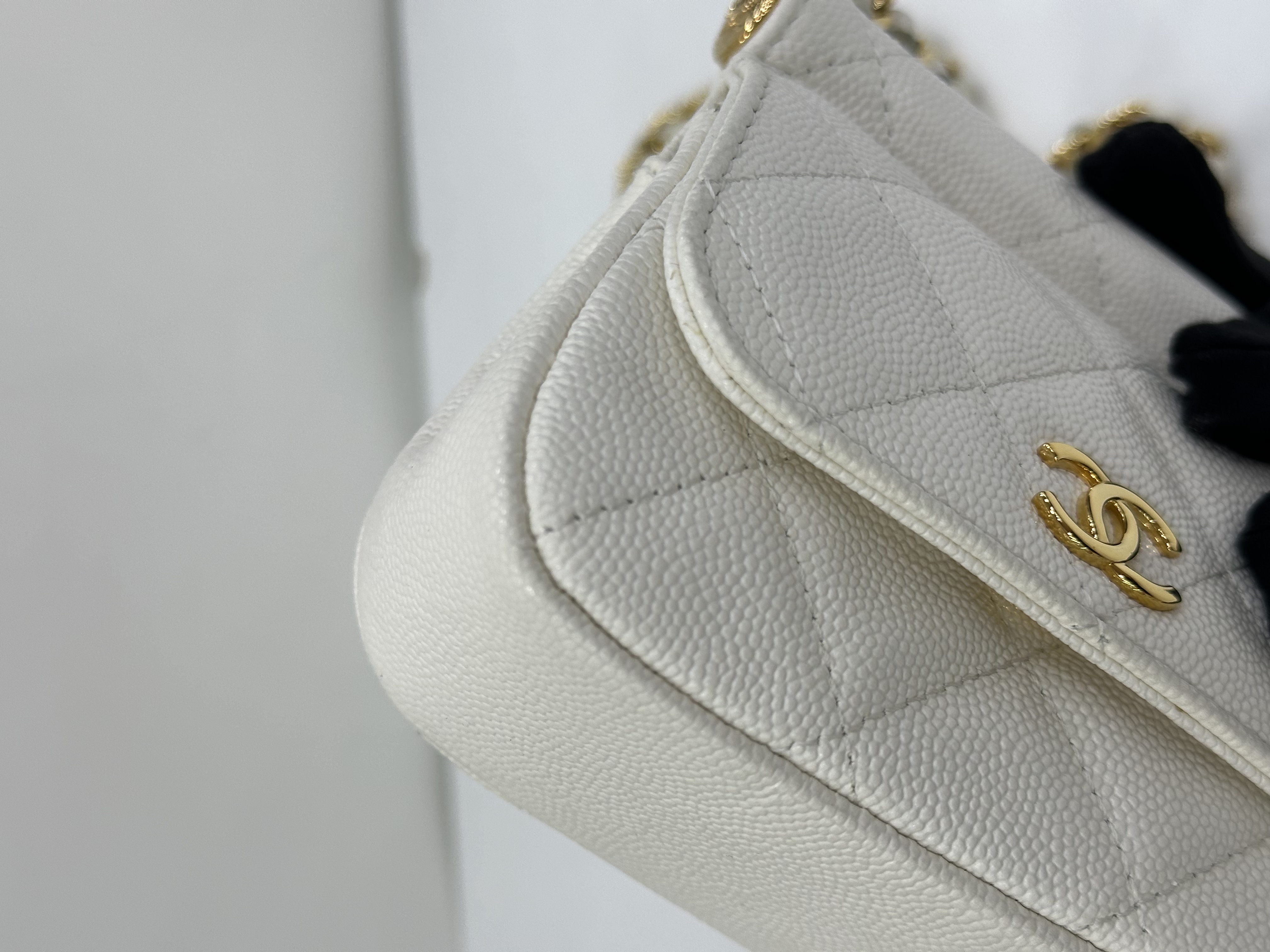 直播貨品 |  [1個-$100 2個-$300］GG09