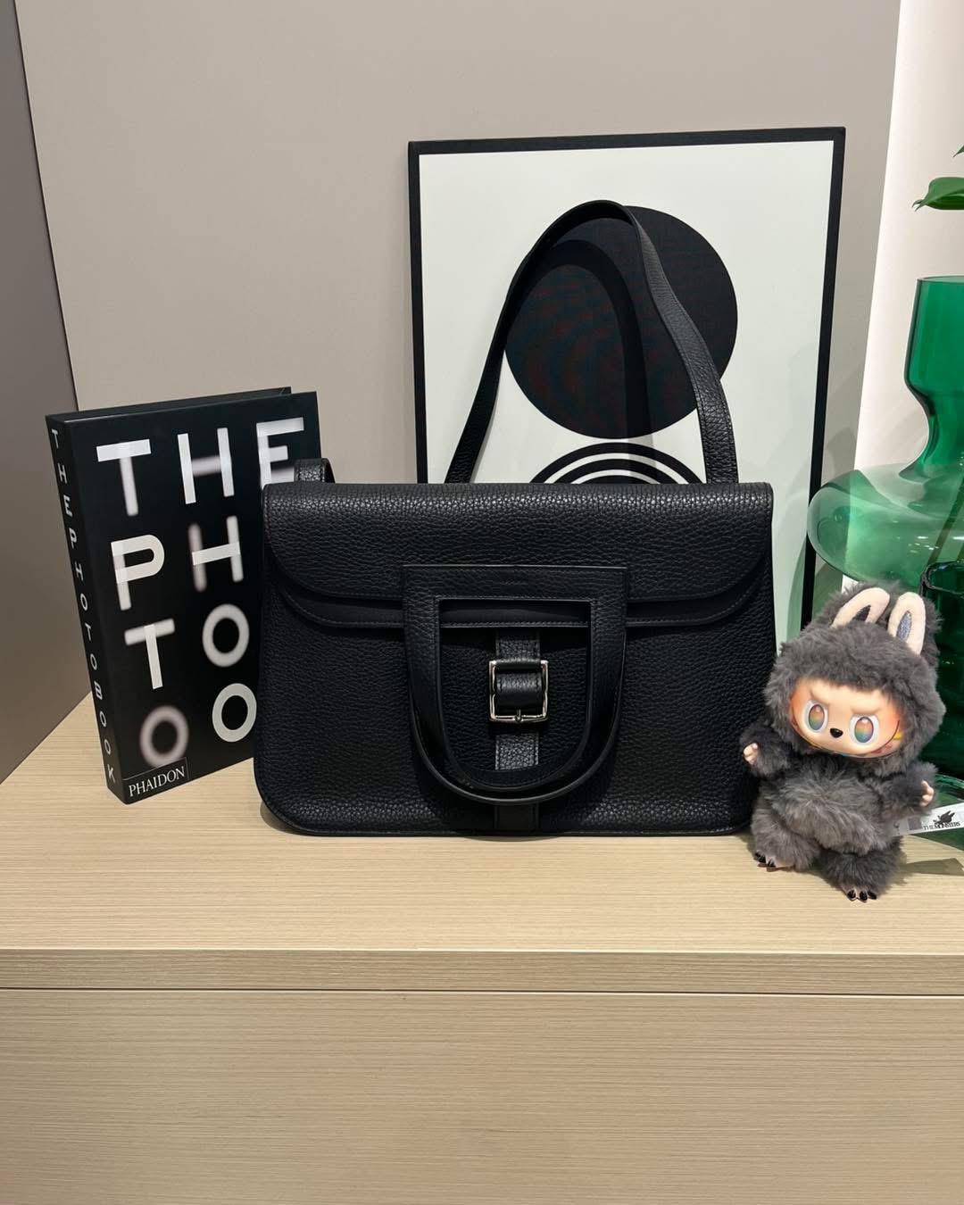 Hermes Halzan 31,STAMP A 黑銀 100%Authentic,98%new ✅專門店收據 ✅Dust bag 