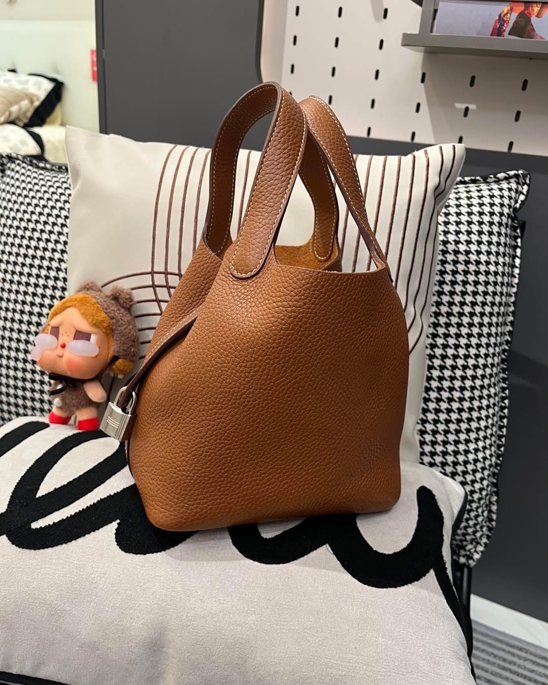 Hermes picotin 18,STAMP A,GOLD  ,100%Authentic,98%new ✅key lock✅dust bag✅box