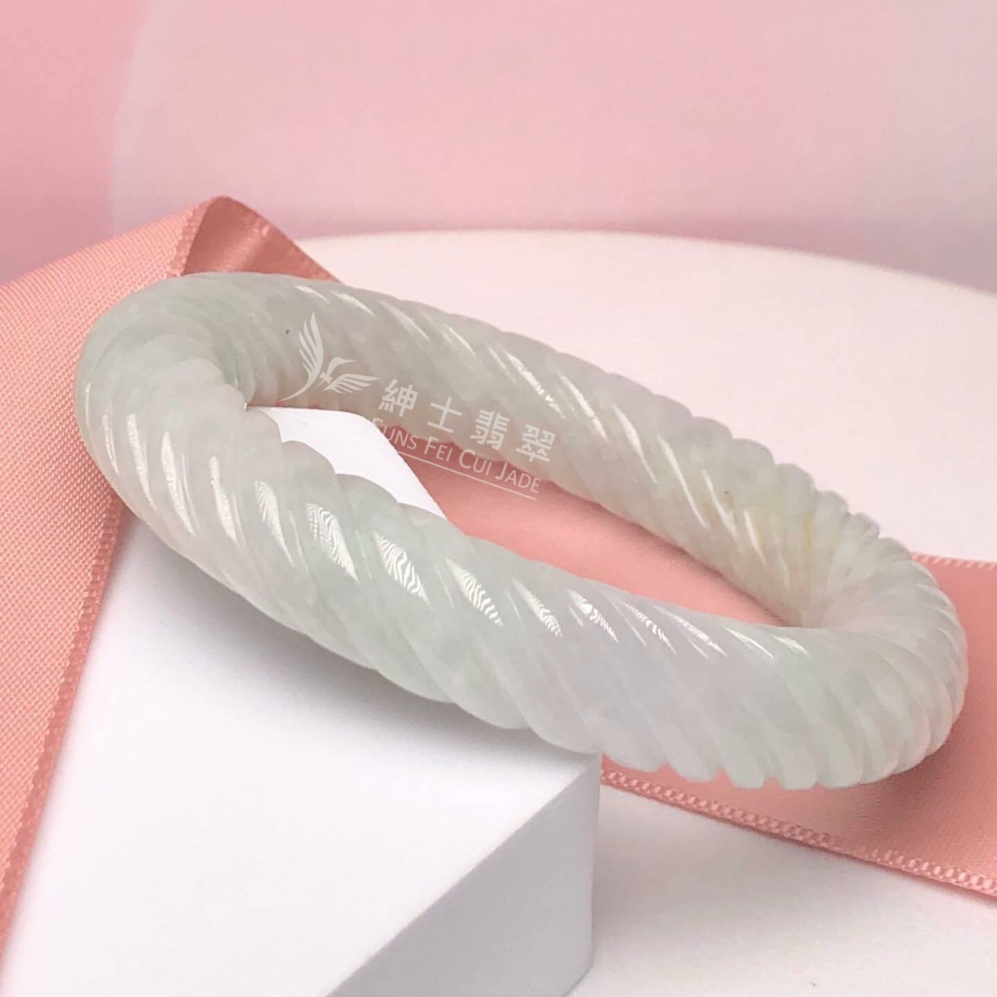 會卡淡綠扭紋鐲 48.5mm