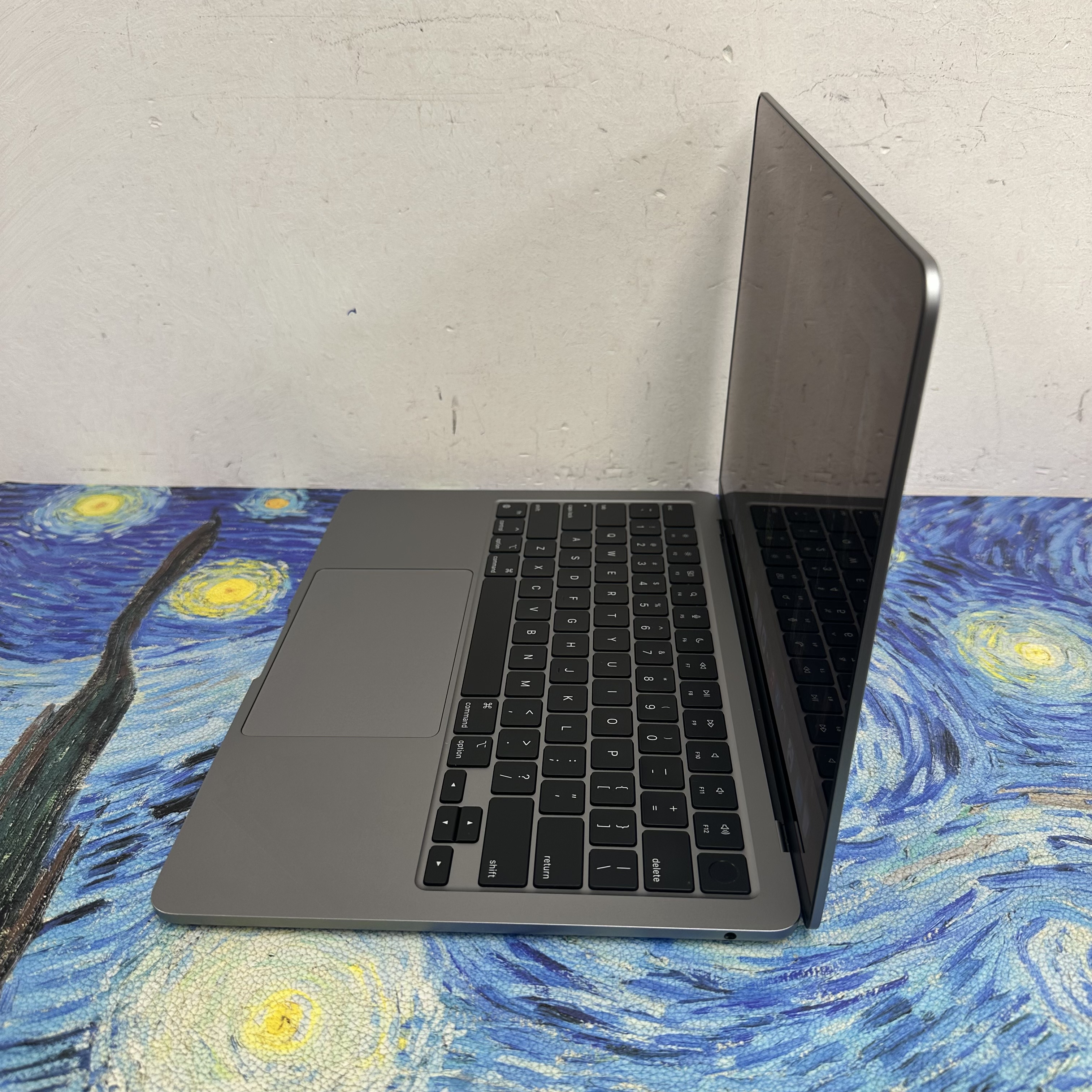 #6011 APPLE  MacBook Air M2 2023 M2 CPU/16GB Ram/256GB SSD/8核心GPU/Liquid Retina Mon/13吋/太空灰色/Gaming Laptop / Notebook / MacBook Pro / Apple