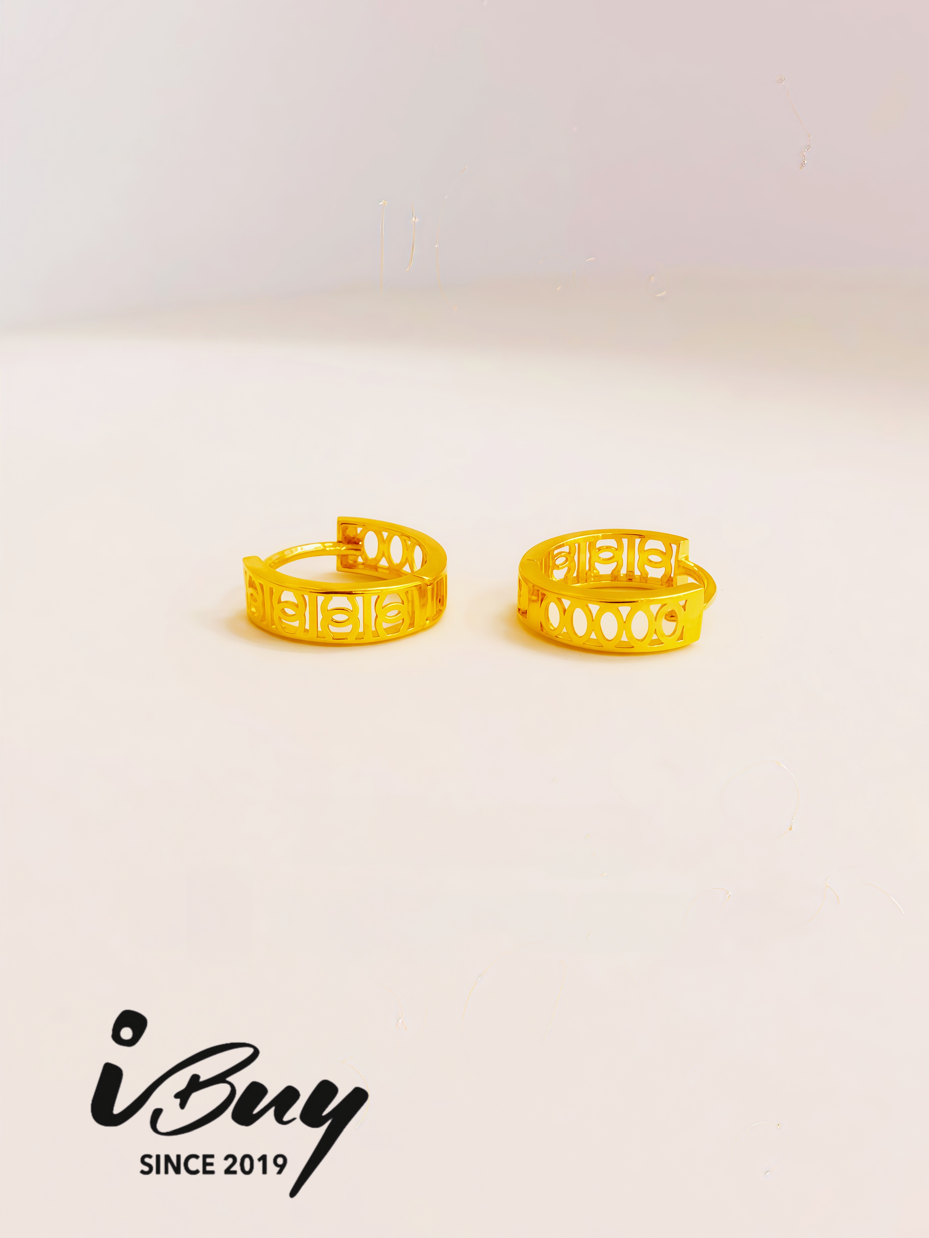 916 GOLD CHANEL EARRING 916 916 金 香奈儿耳圈