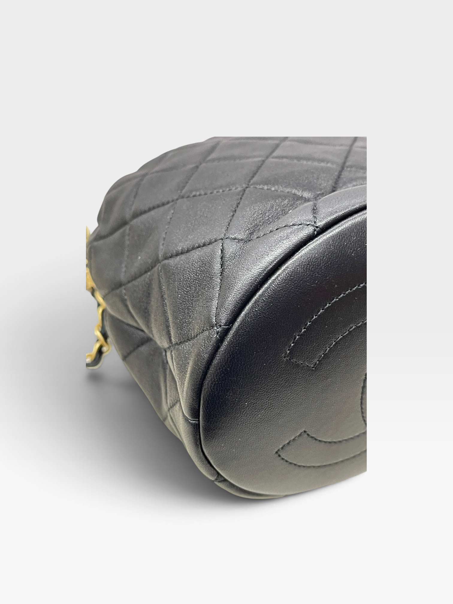 Pre-Owned CHANEL Bucket Bag / Product Code: 091003