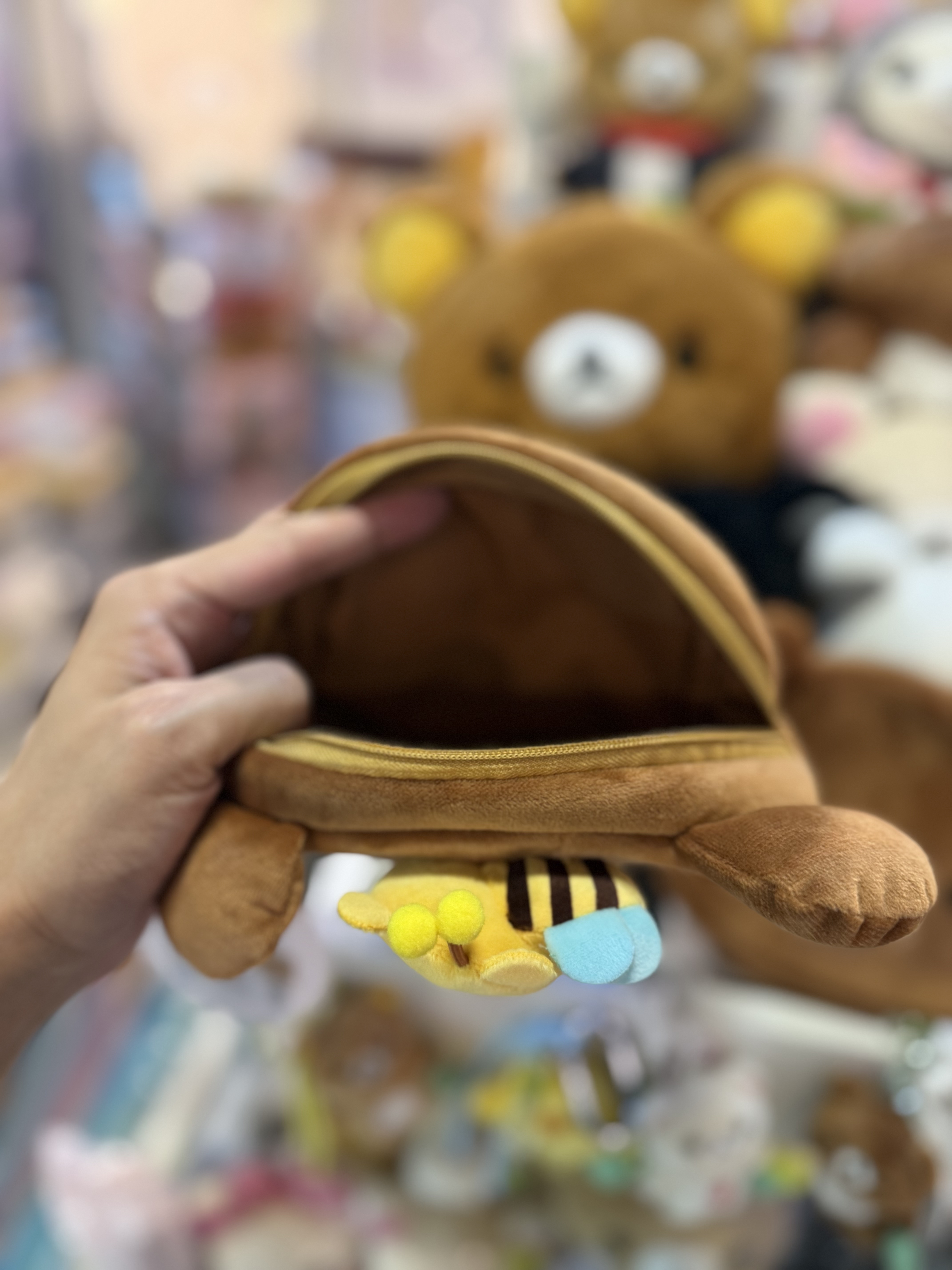 《現貨》全新日本限定小熊10週年紀念系列 茶小熊頭型化妝袋