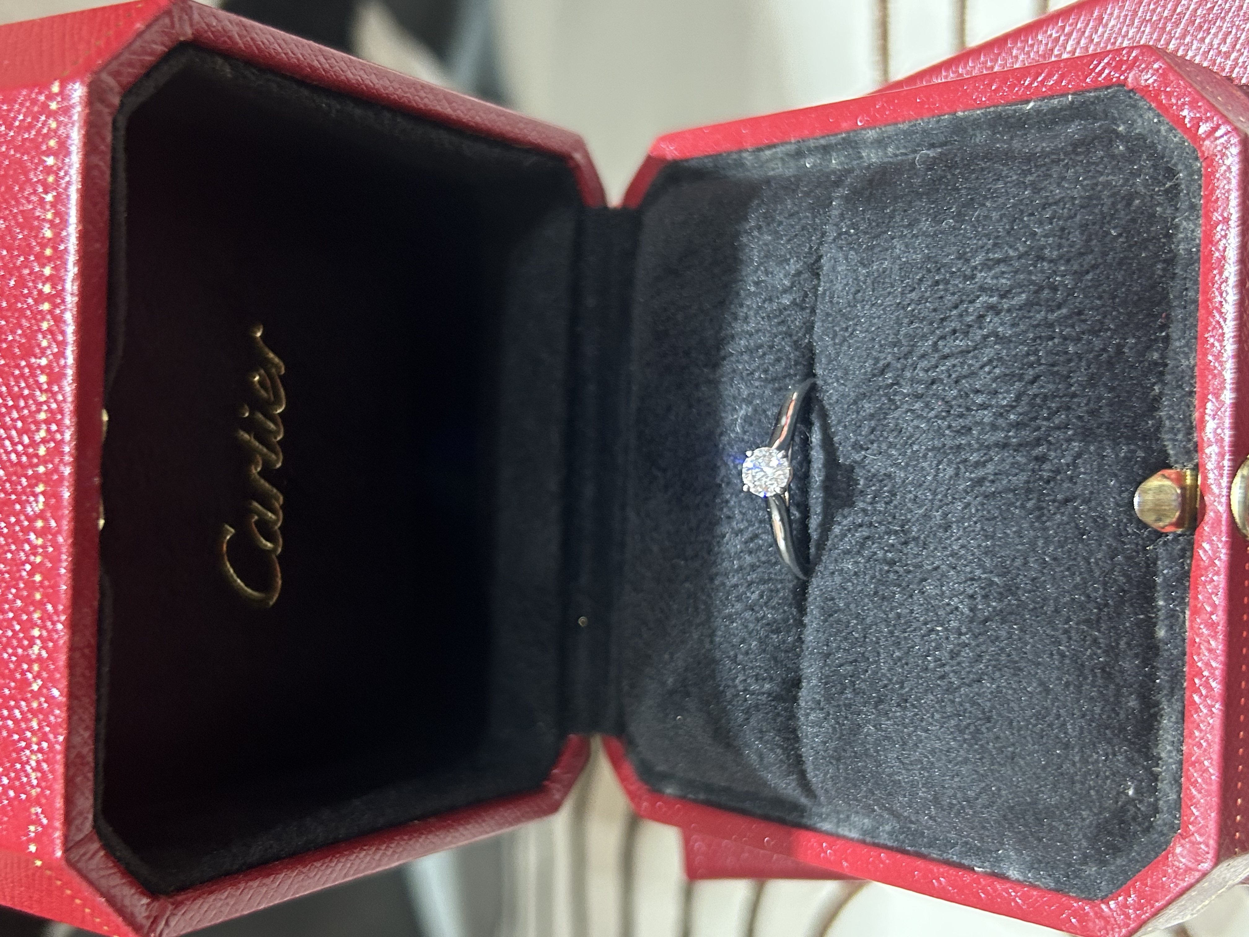 Cartier 鑽石戒指 Size: 51 100%Authentic, 98%New ✅鑽石證書✅戒指證書