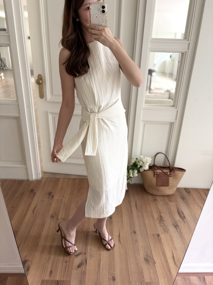 Pastelly Gathered Waist Dress (Ivory)