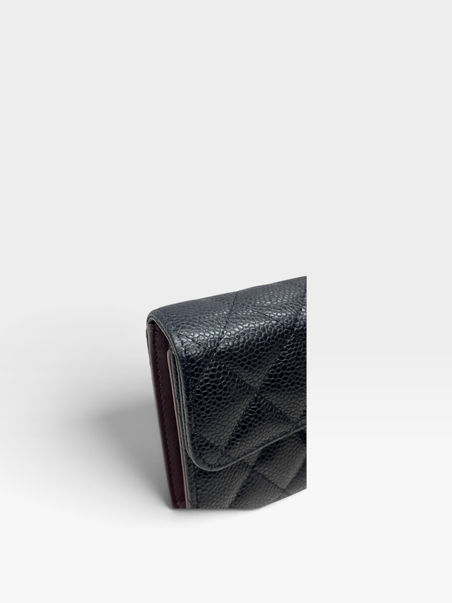 Pre-Owned CHANEL Flap Wallet / Product Code: 091012