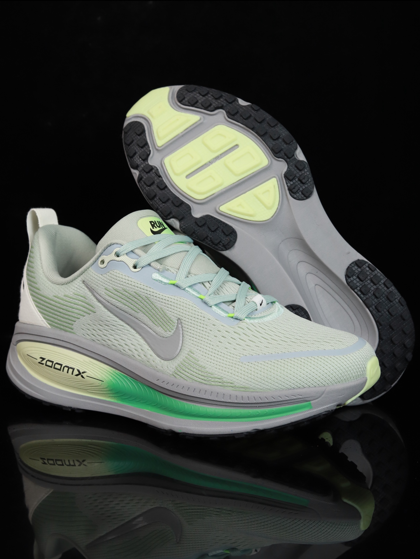 Nike Vomero 18 HM6803-002