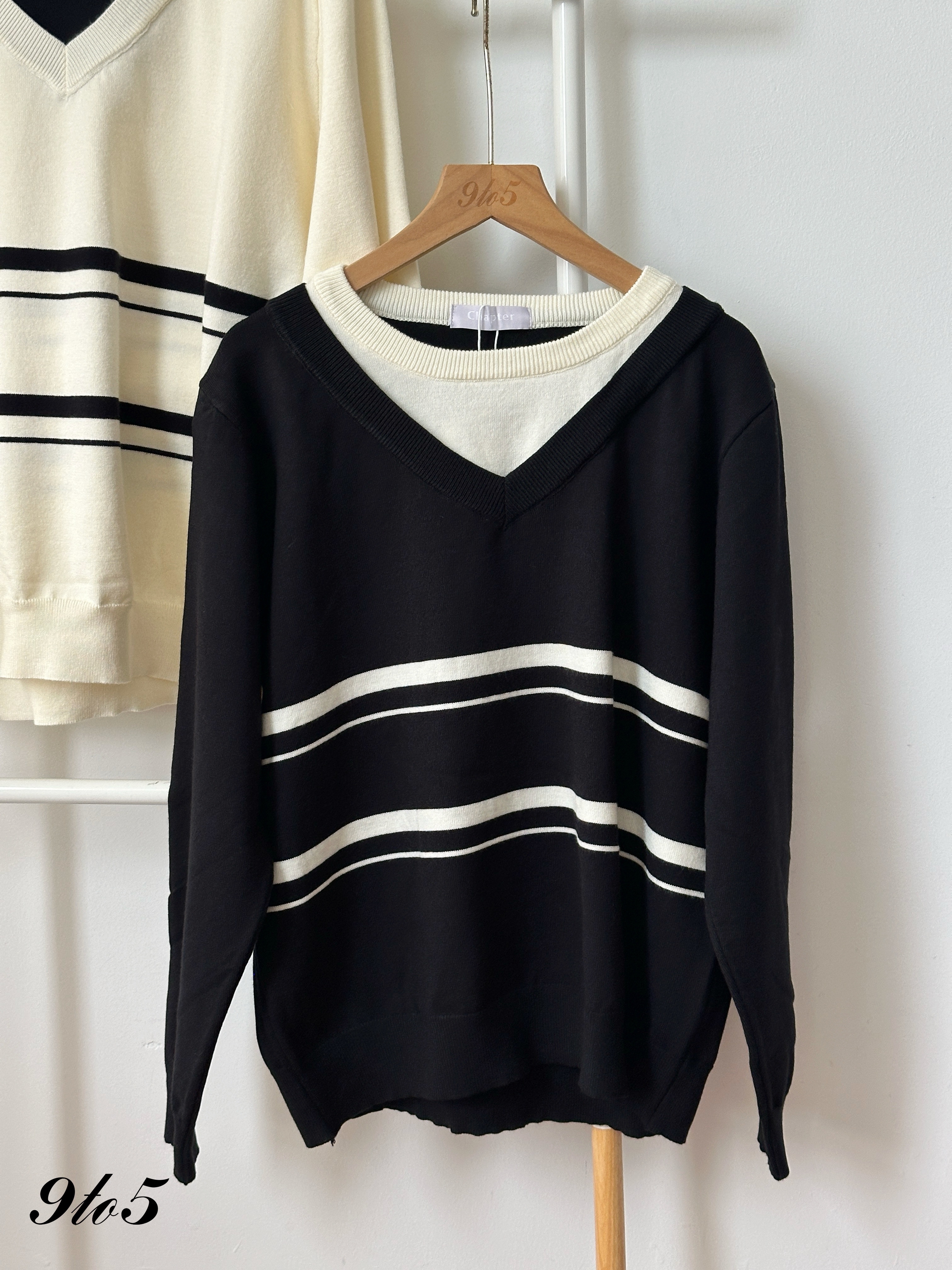T4449 Fake Two-Pieces Sweatshirt - Black & Colors