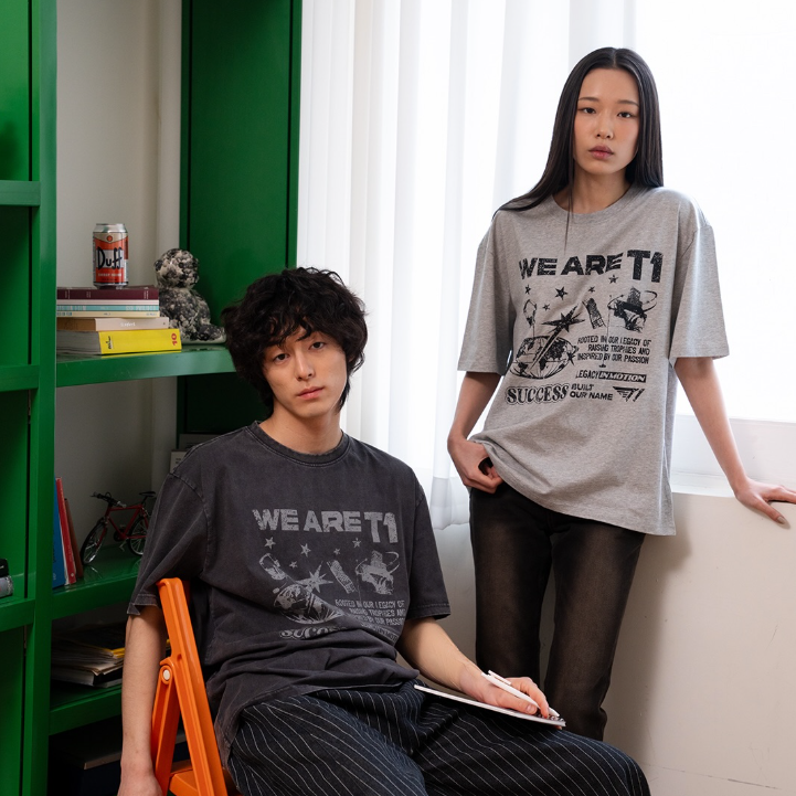 [T1 x Essential] WE ARE T1 T-SHIRT