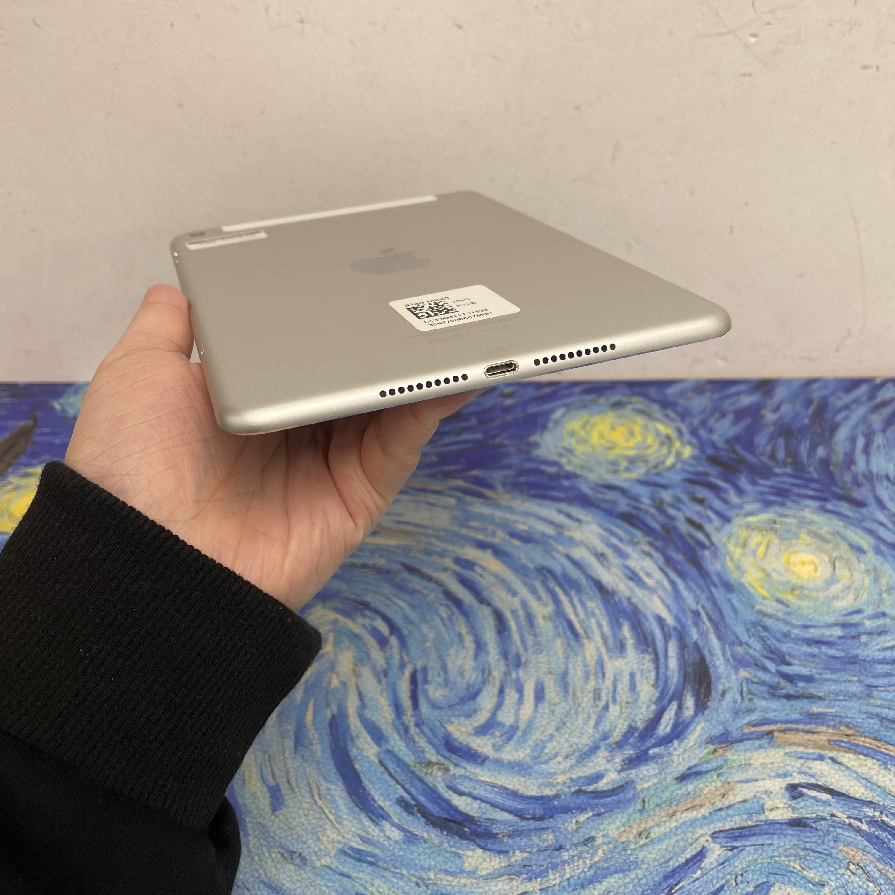 *4488100 iPad mini 4 勁靚機 128GB 插卡版 銀色 sliver