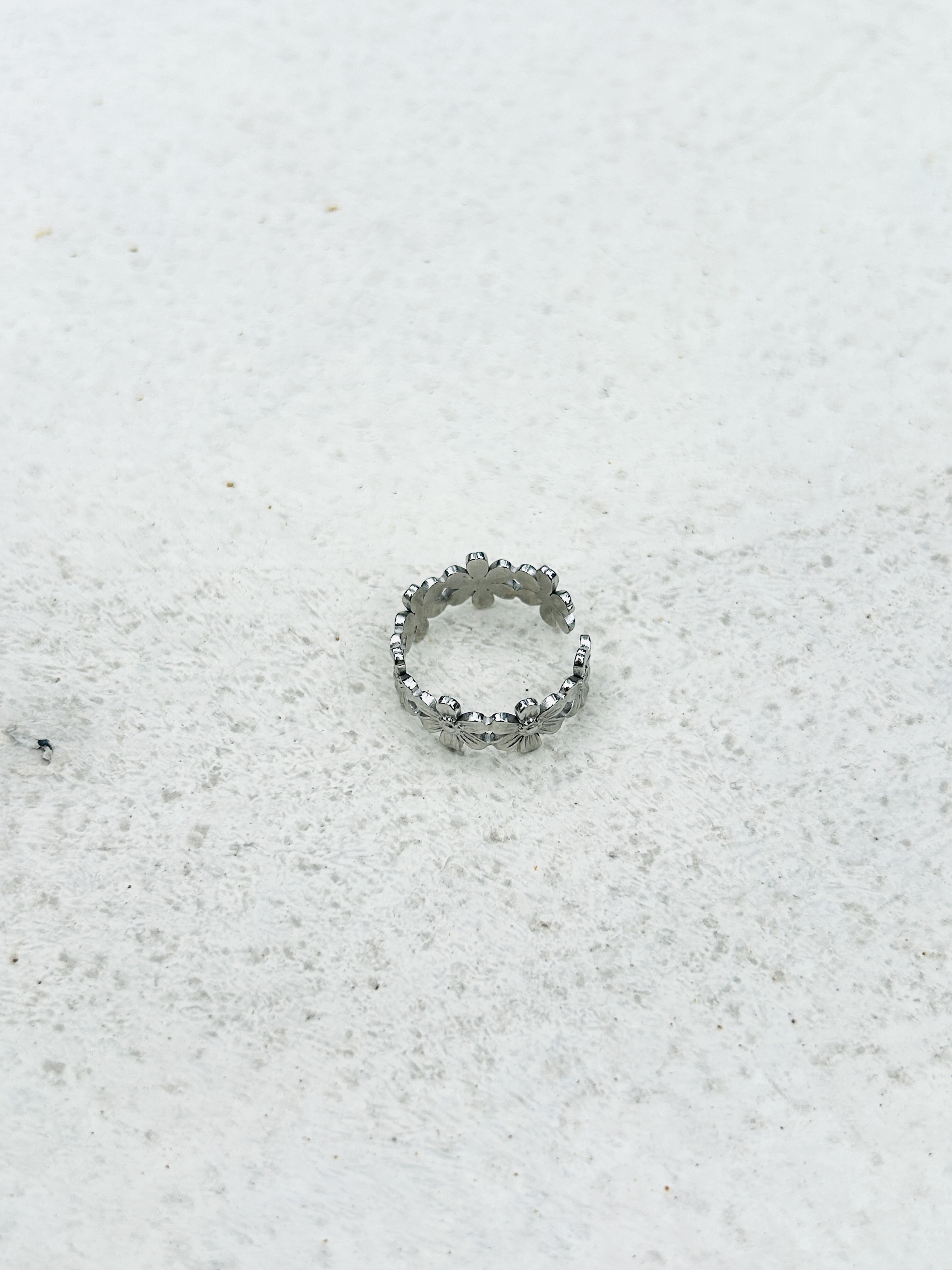 Silver flower ring