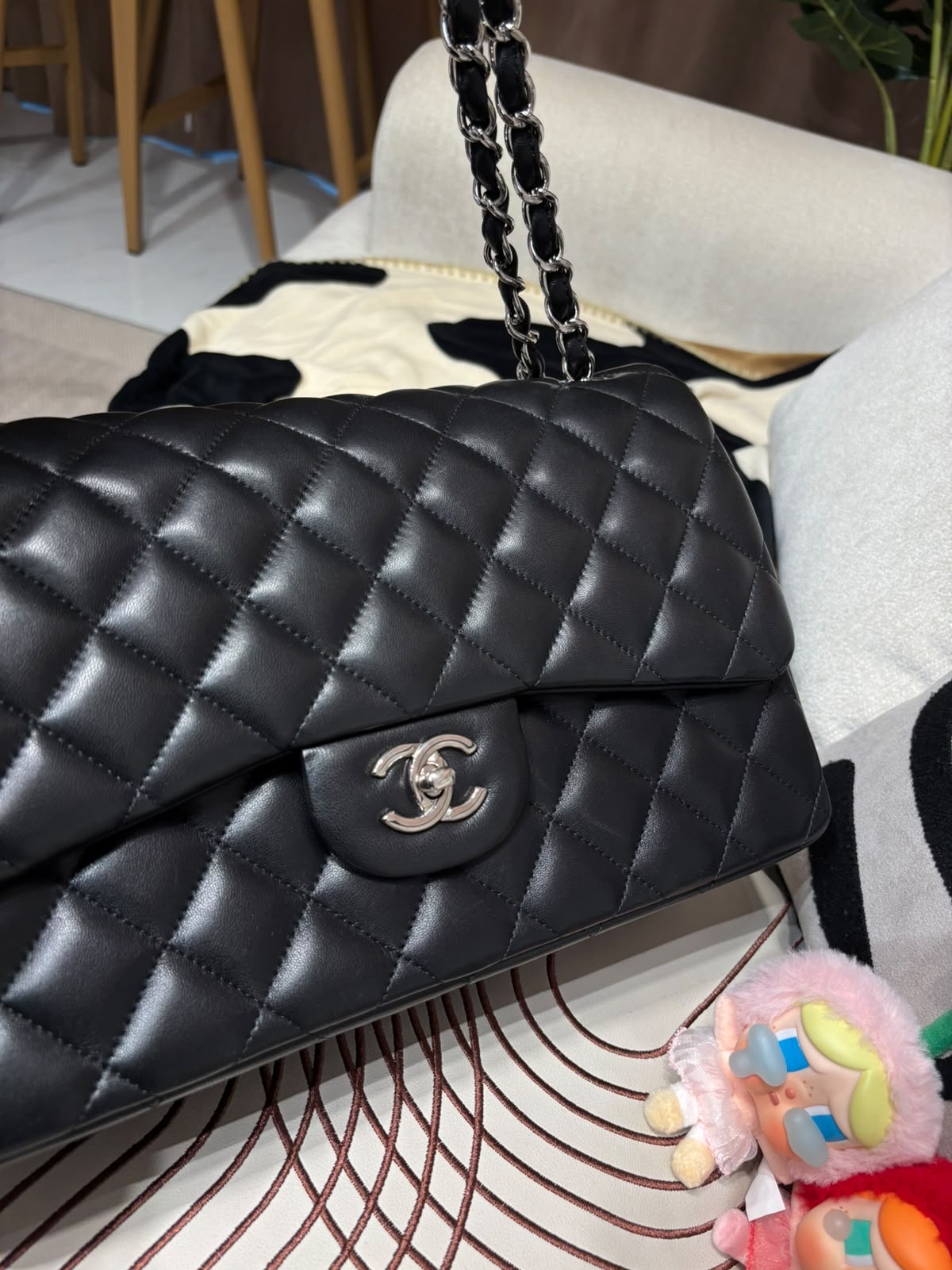 Chanel classic flap 30 A58600 cf30 jumbo lambskin 100%Authentic,98%new ✅card ✅dust bag ✅box 