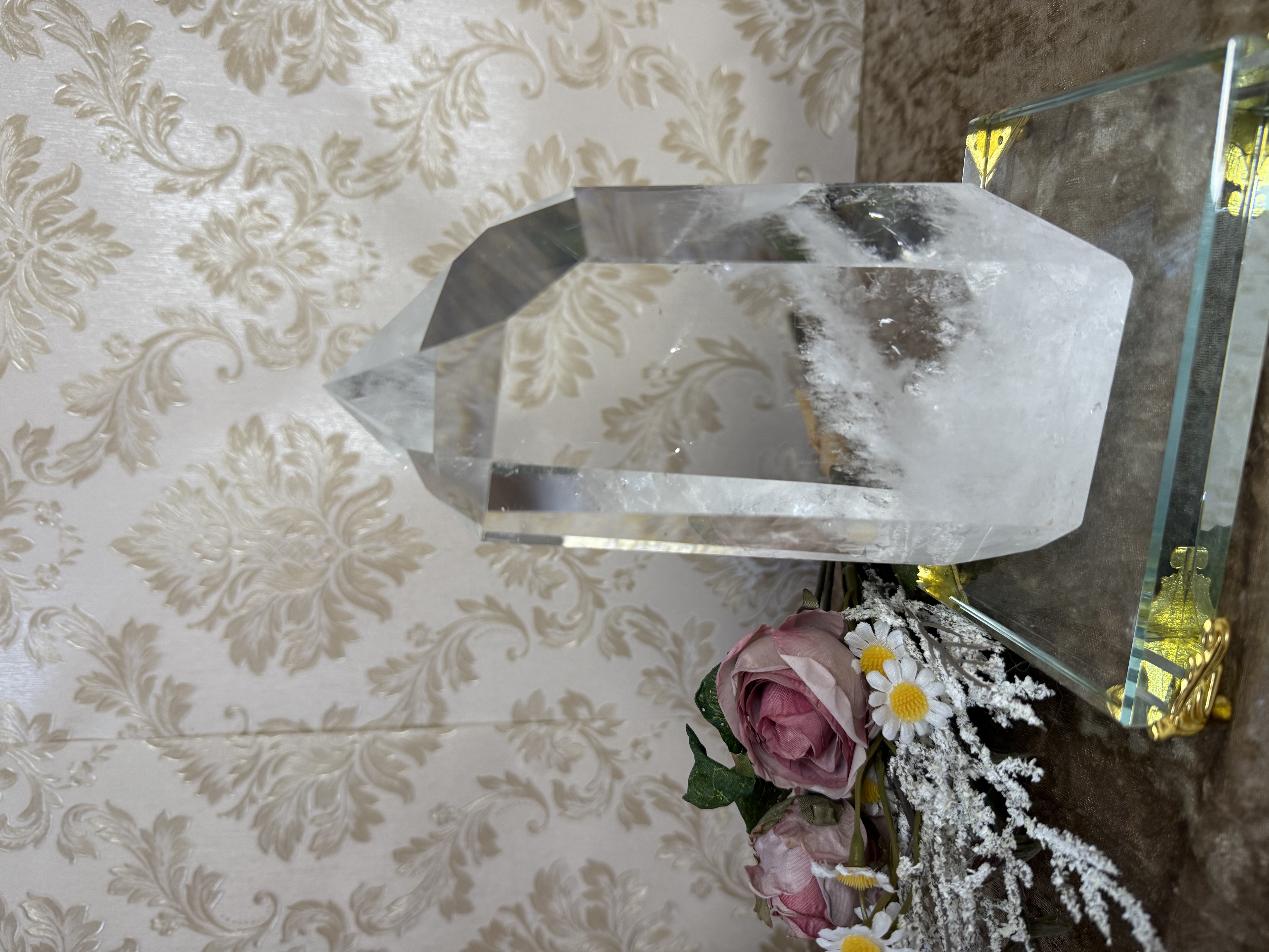 巴西清澈透亮白水晶柱