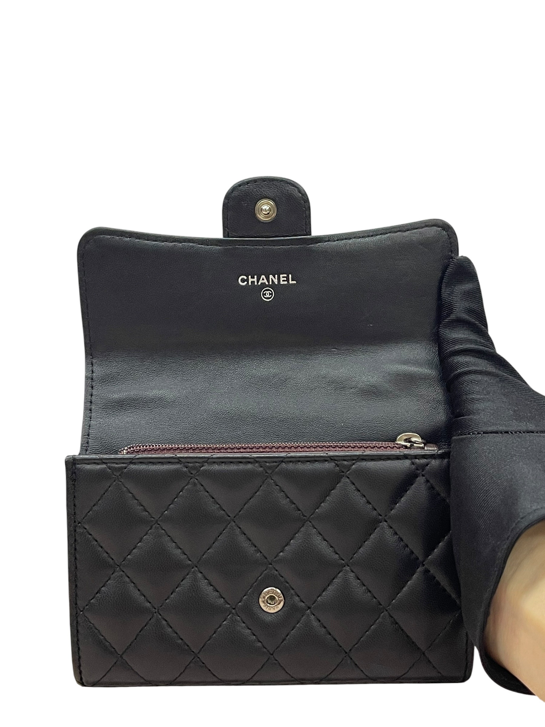 Pre-owned Chanel Classic Small Flap Wallet / Product Code:081704