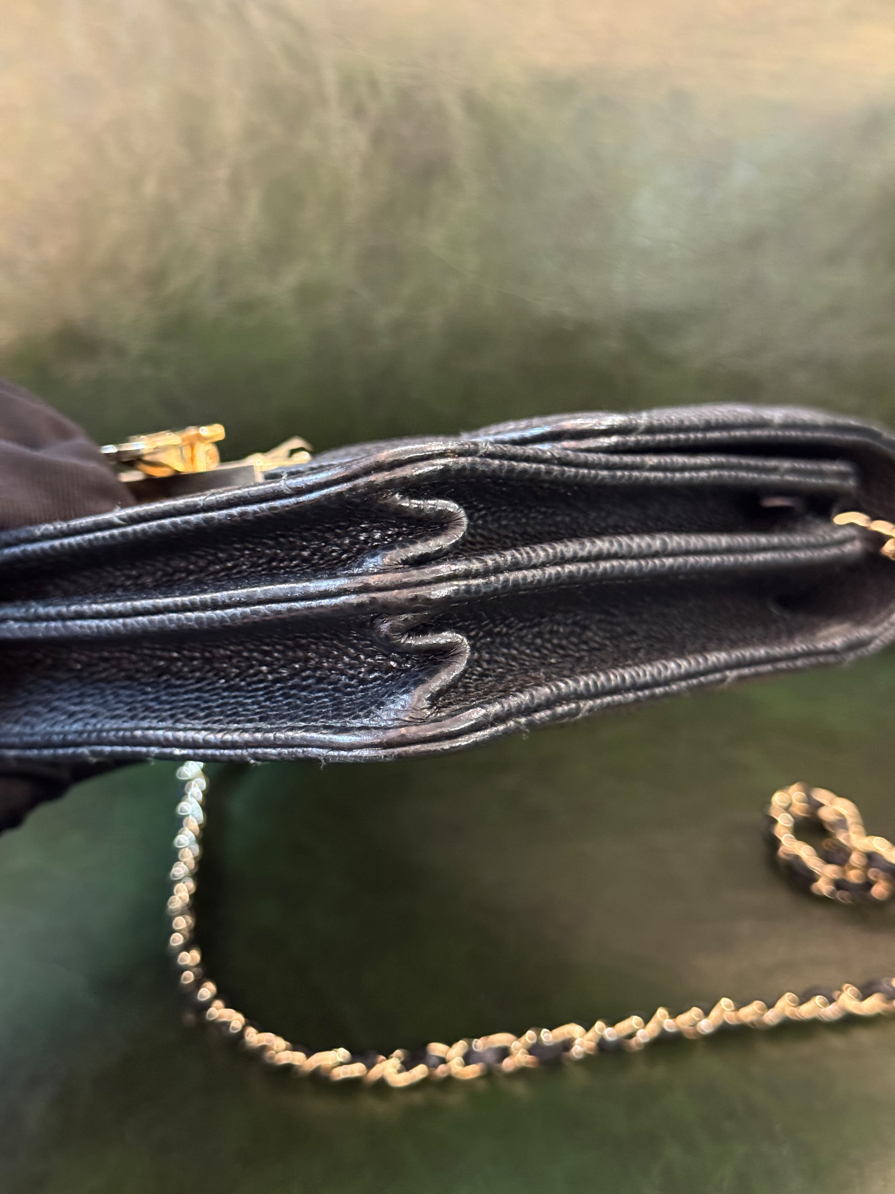 直播貨品 |  [1個-$100 2個-$300］A25