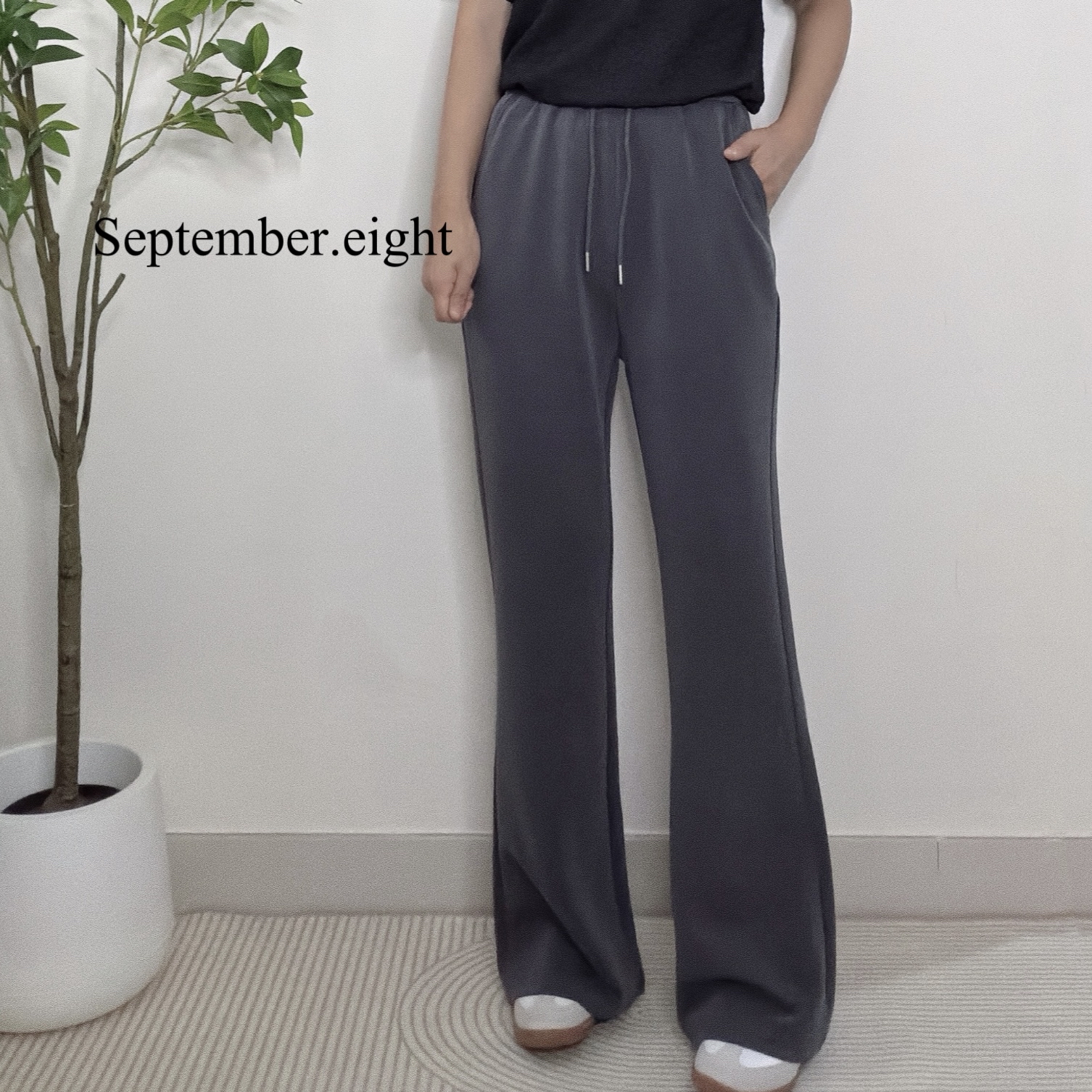 Made in Korea 🇰🇷牛奶棉喇叭褲